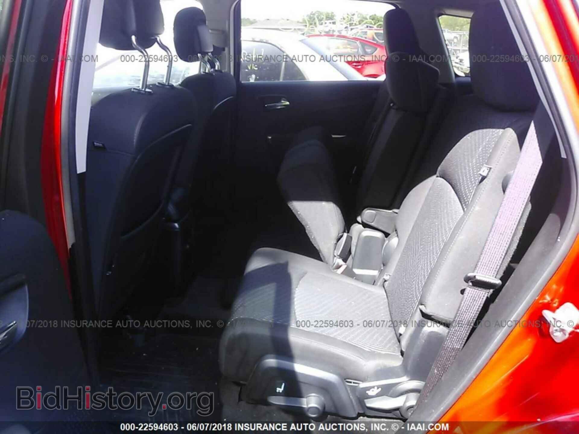 2015 Dodge Journey - VIN: 3C4PDCBGXFT743873 - Photo 8