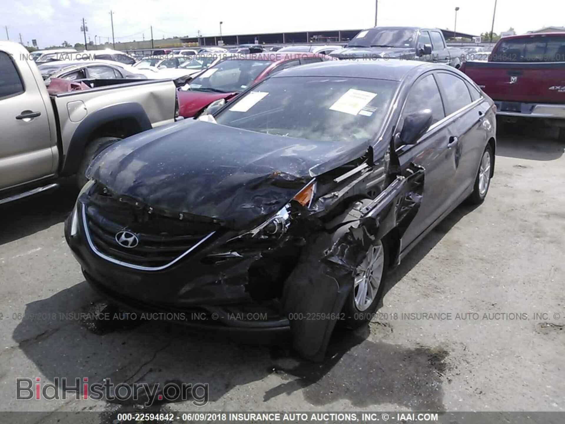 2012 Hyundai Sonata - VIN: 5NPEB4AC6CH363930 - Фото 2