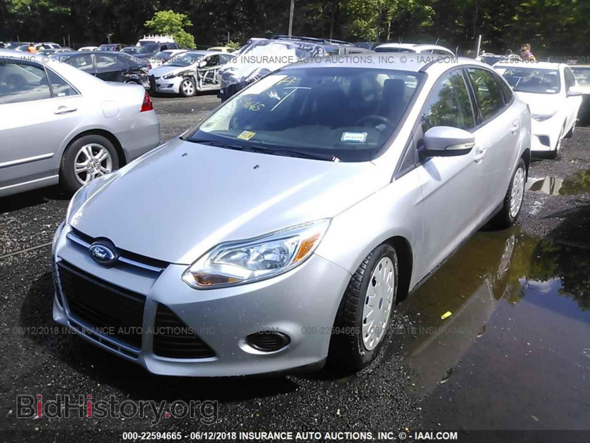 2013 Ford Focus - VIN: 1FADP3F25DL114190 - Photo 2