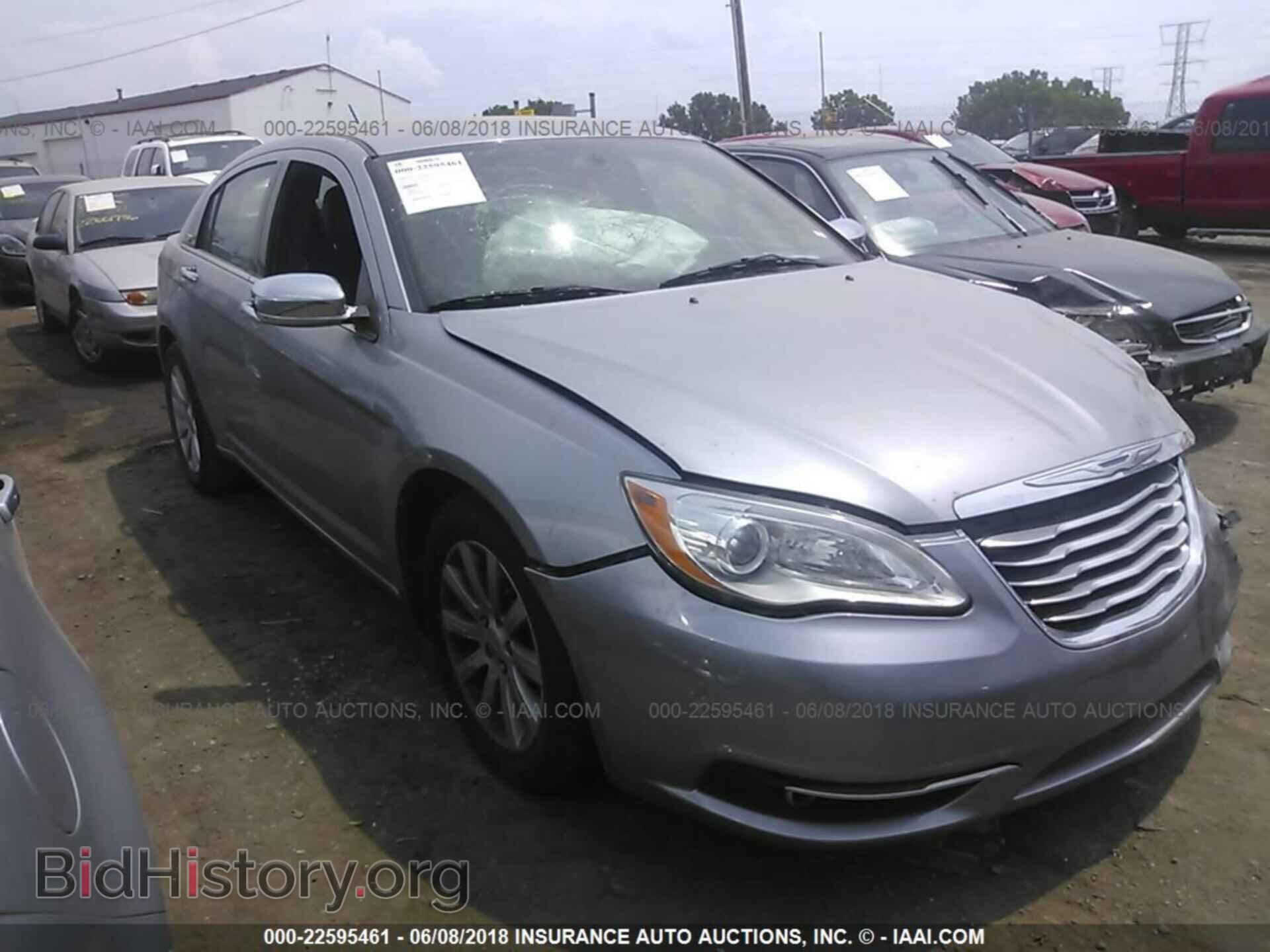 Photo 1C3CCBCG6DN602360 - Chrysler 200 2013