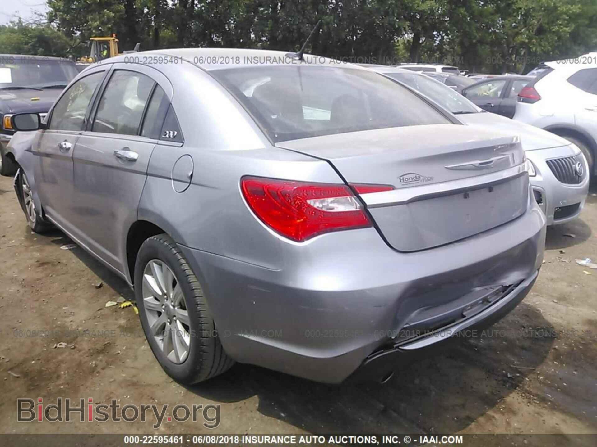 2013 Chrysler 200 - VIN: 1C3CCBCG6DN602360 - Photo 3