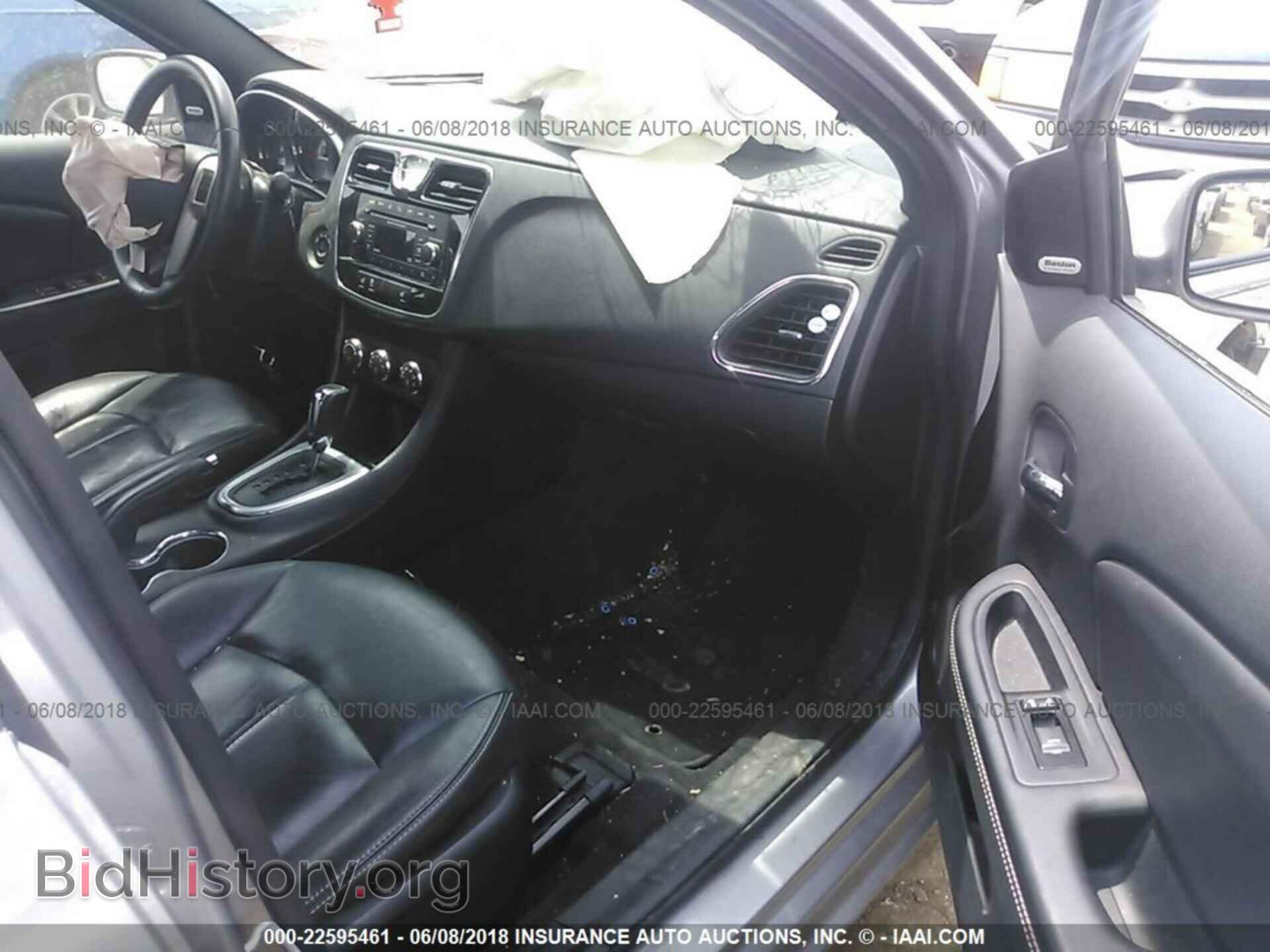 2013 Chrysler 200 - VIN: 1C3CCBCG6DN602360 - Photo 5