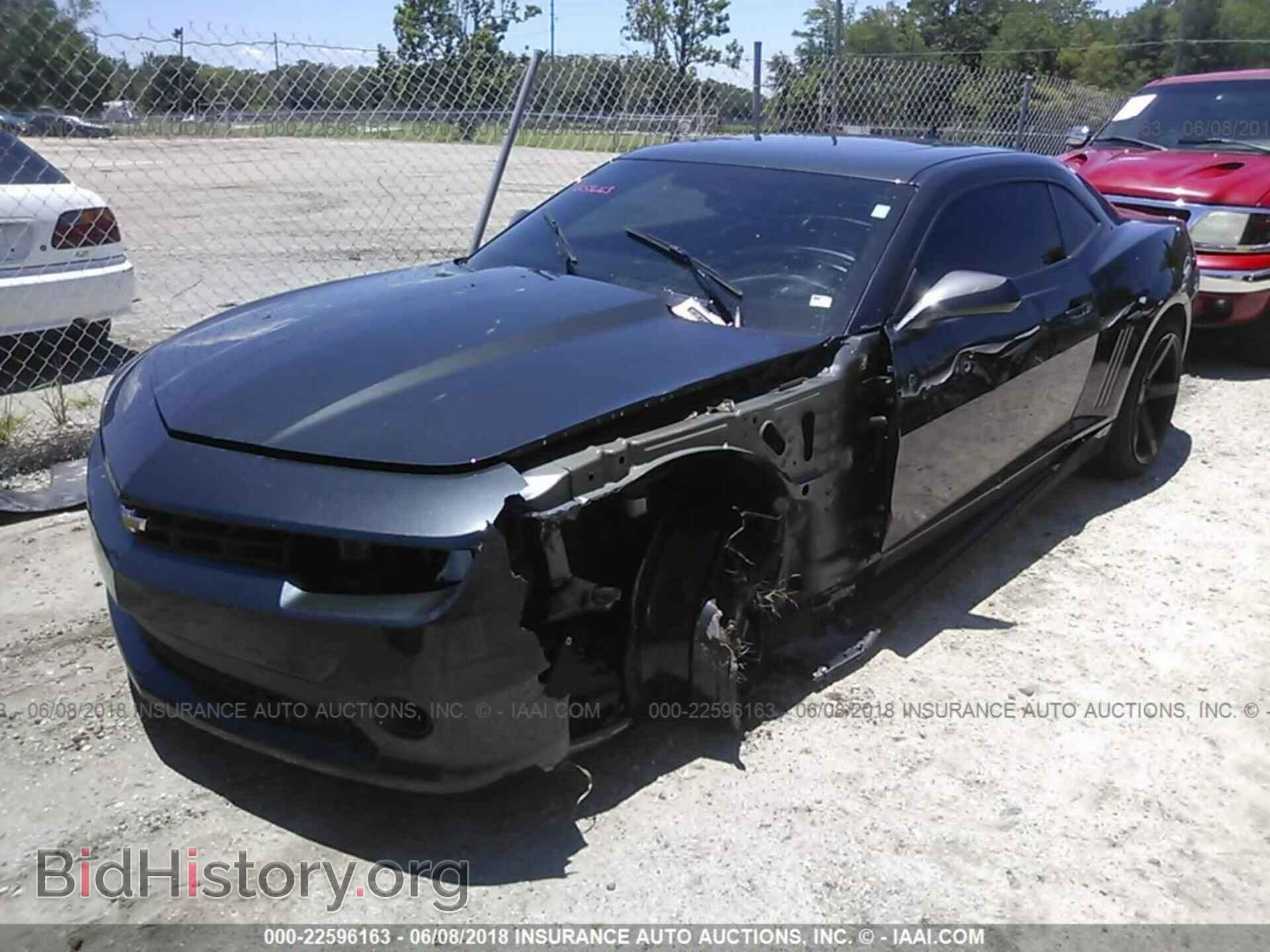 2015 Chevrolet Camaro - VIN: 2G1FD1E38F9252657 - Фото 2