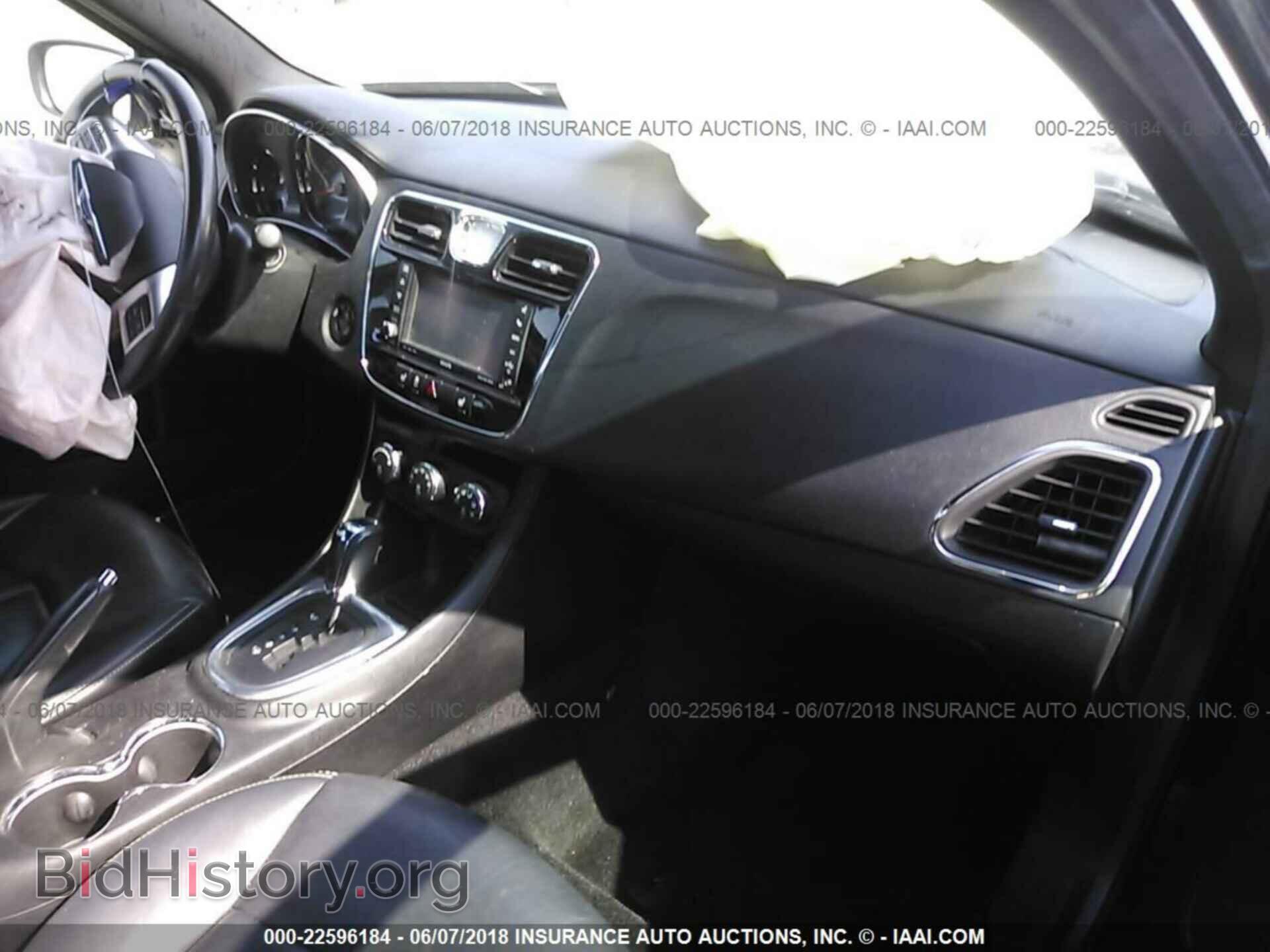 2013 Chrysler 200 - VIN: 1C3CCBCG7DN577369 - Photo 5