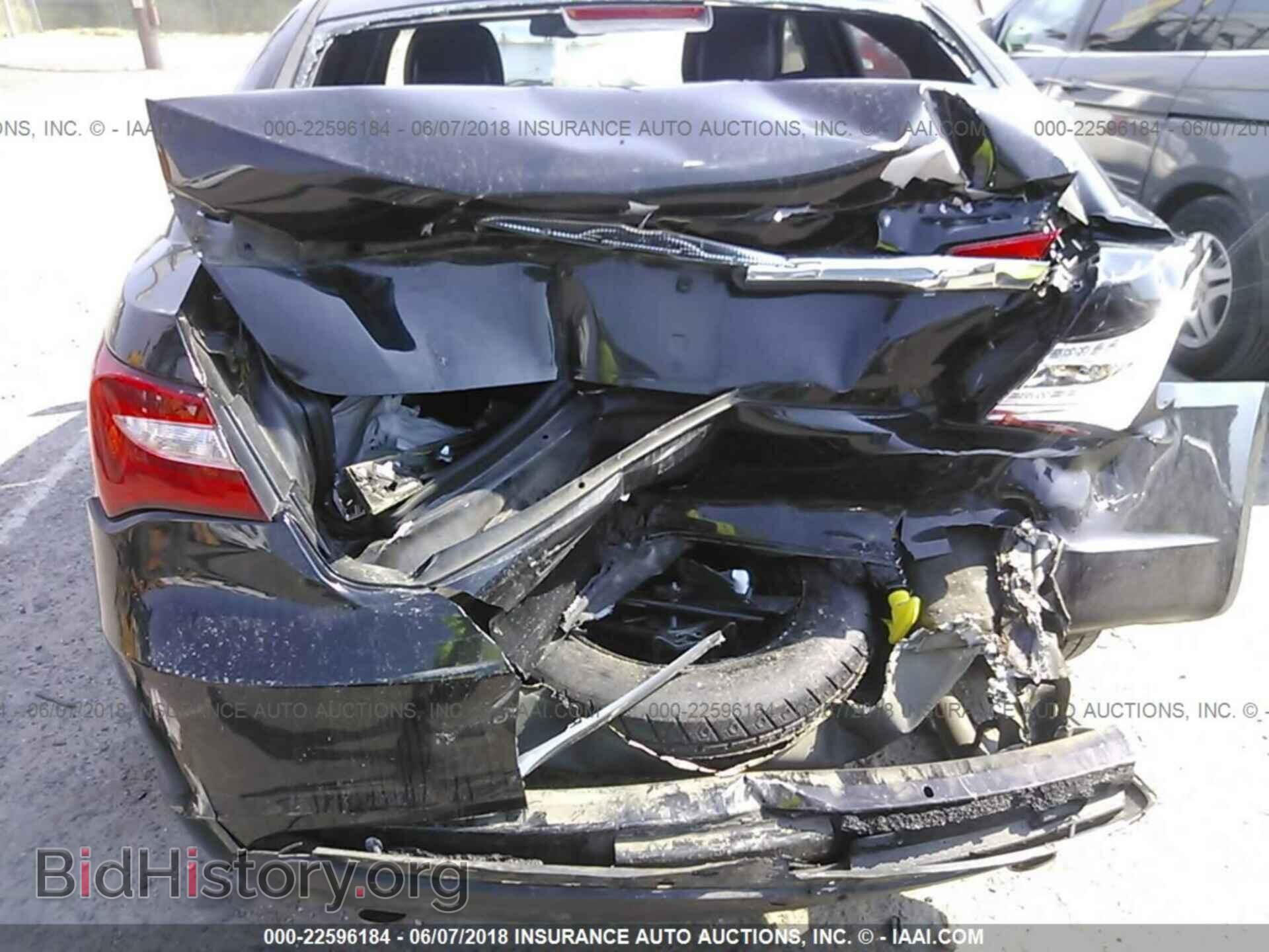 2013 Chrysler 200 - VIN: 1C3CCBCG7DN577369 - Photo 6