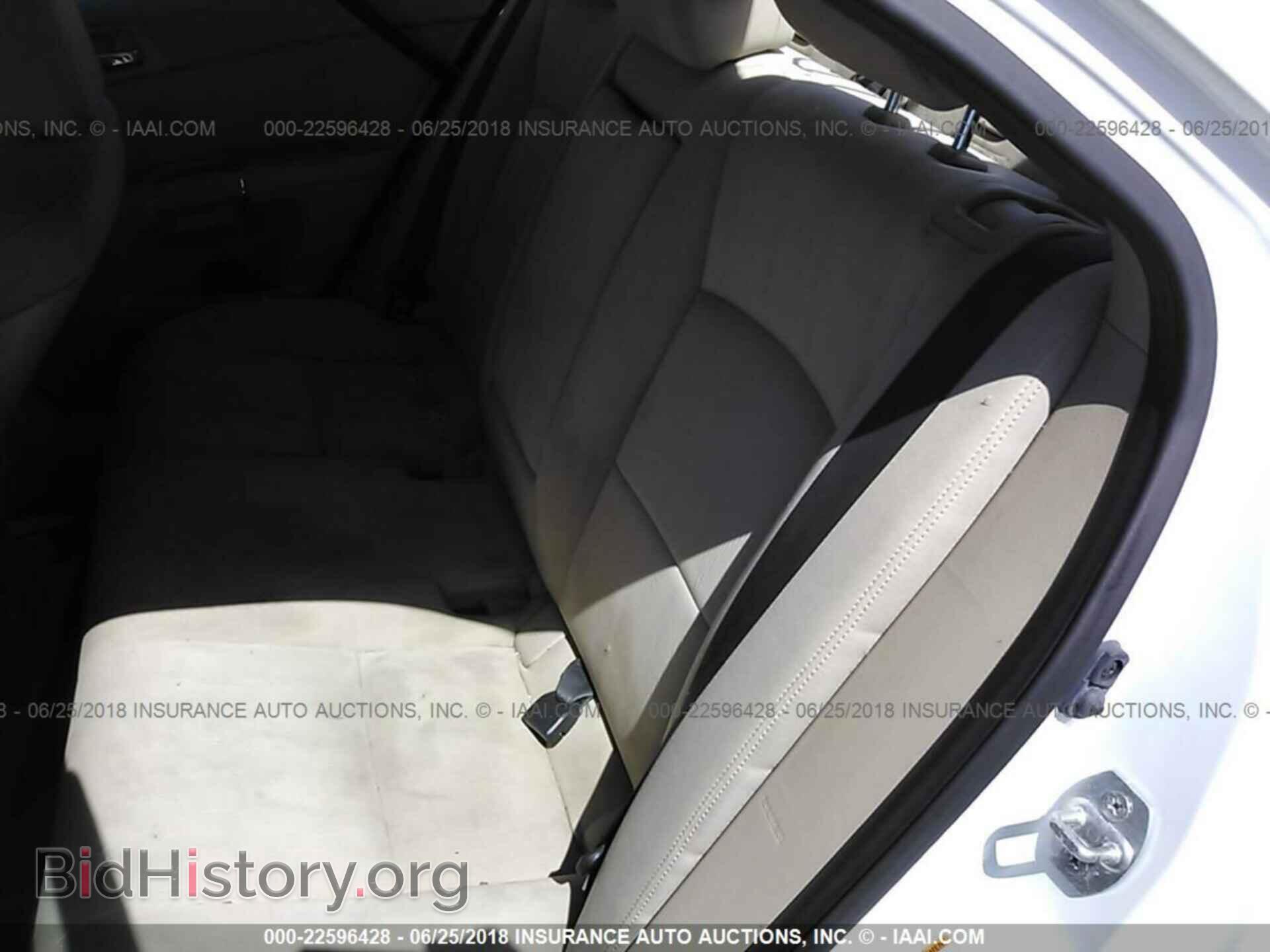 2012 Suzuki Kizashi - VIN: JS2RF9A34C6101231 - Photo 8