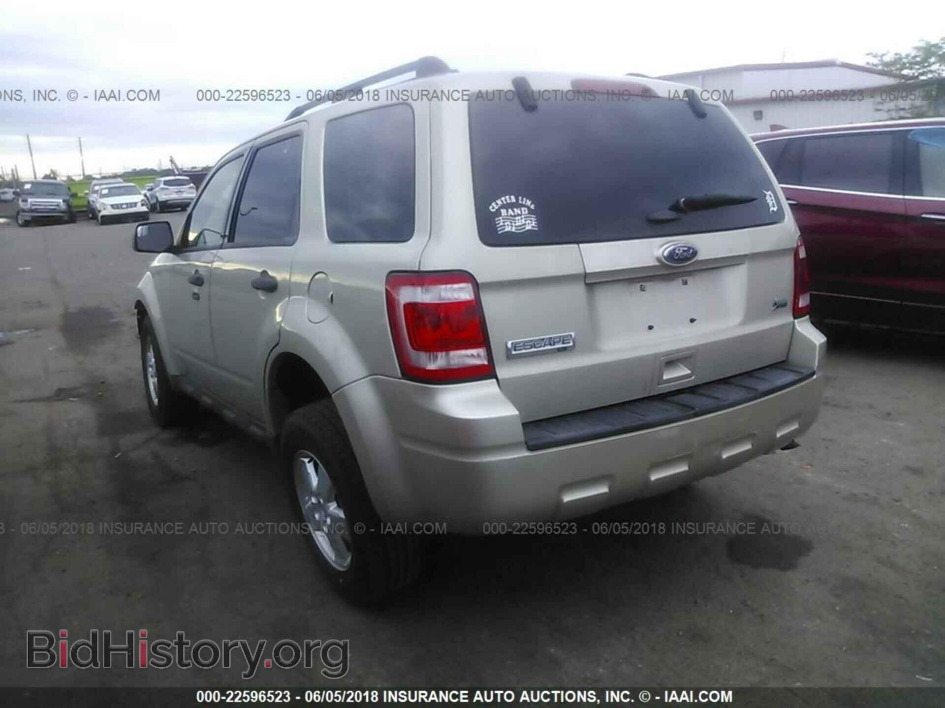 2012 Ford Escape - VIN: 1FMCU0DG2CKA08520 - Фото 3