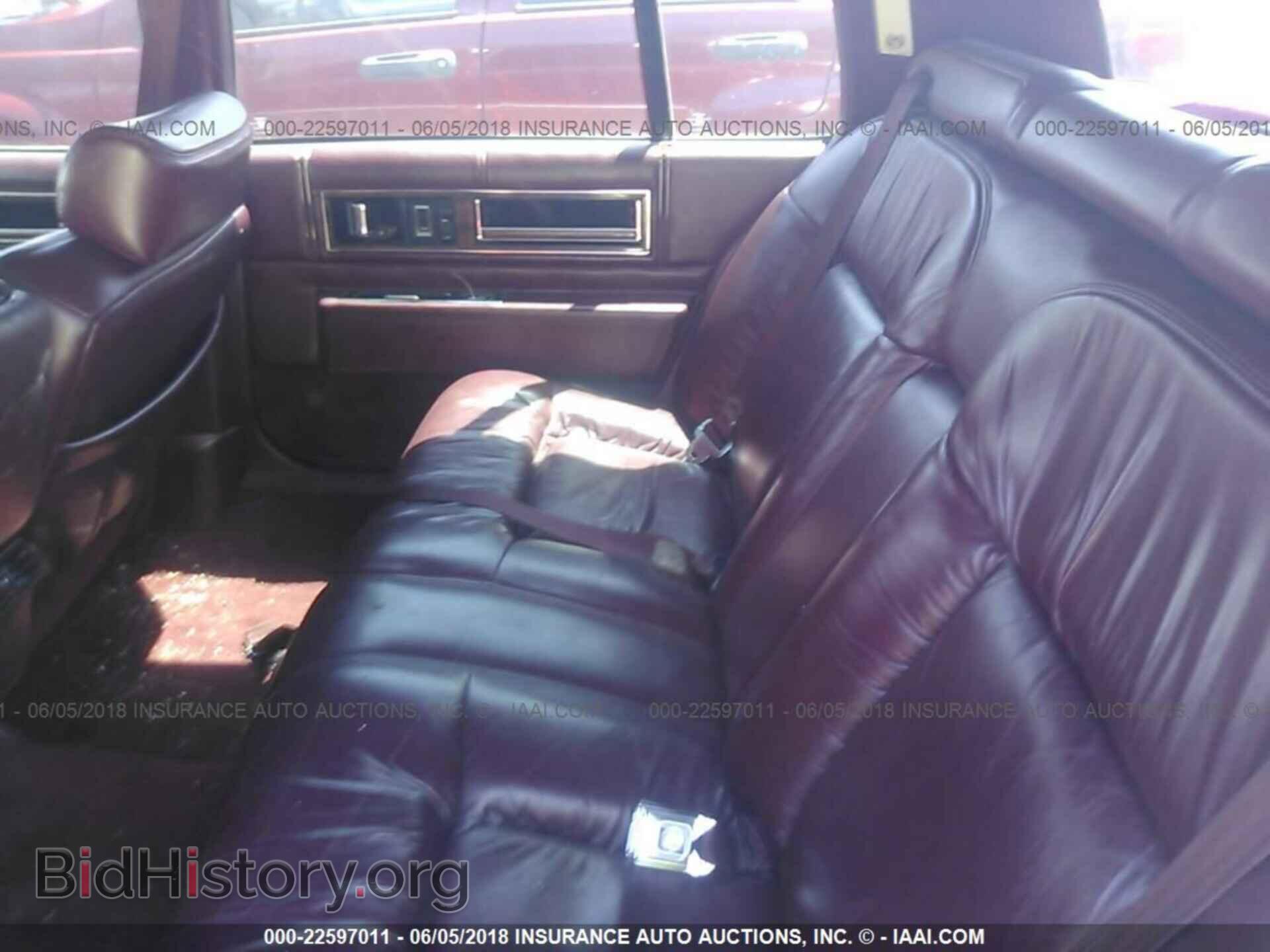 1992 CADILLAC DEVILLE - VIN: 1G6CD53B8N4237527 - Photo 8