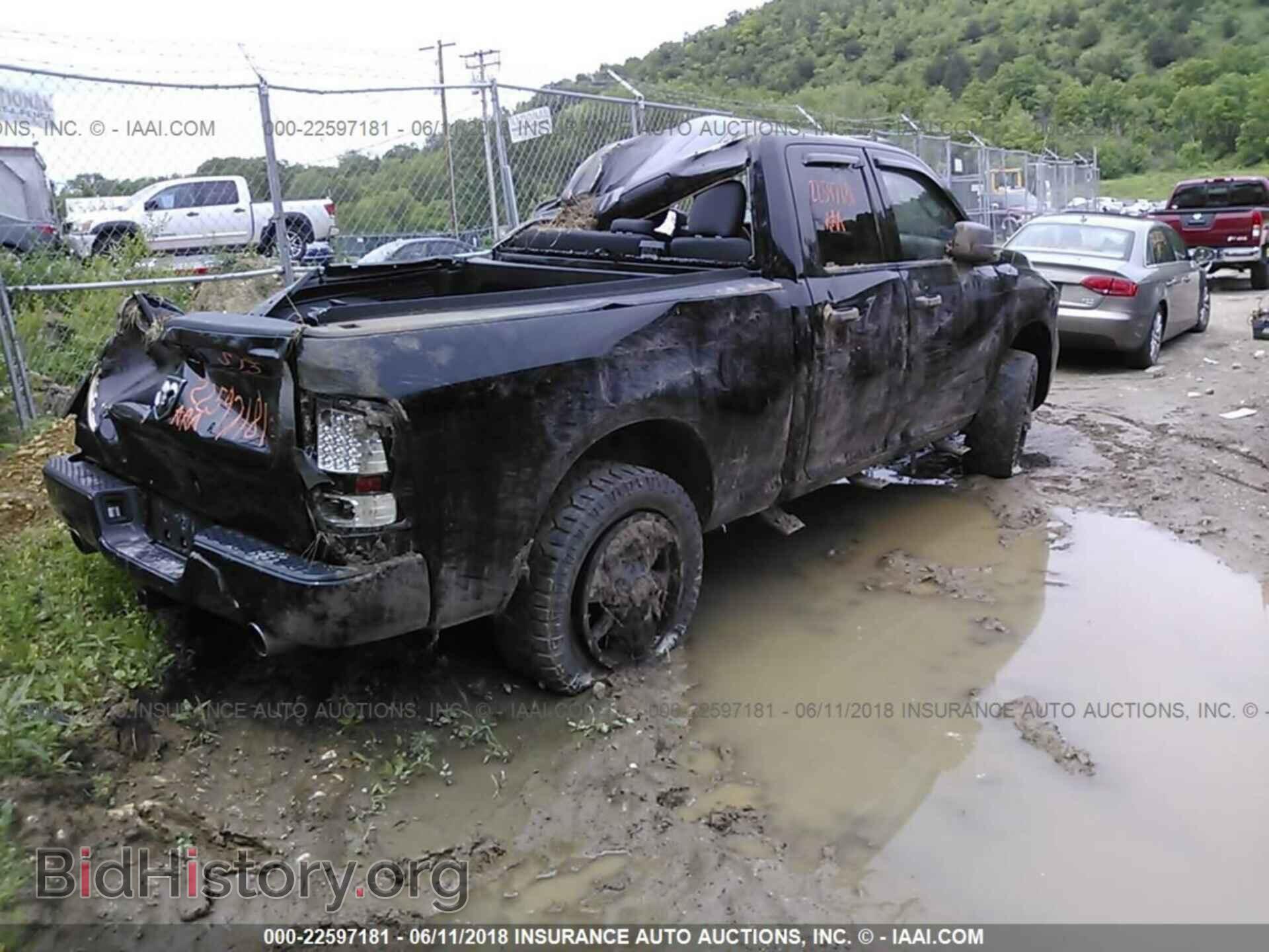 2012 Dodge Ram 1500 - VIN: 1C6RD7FT1CS343020 - Фото 4