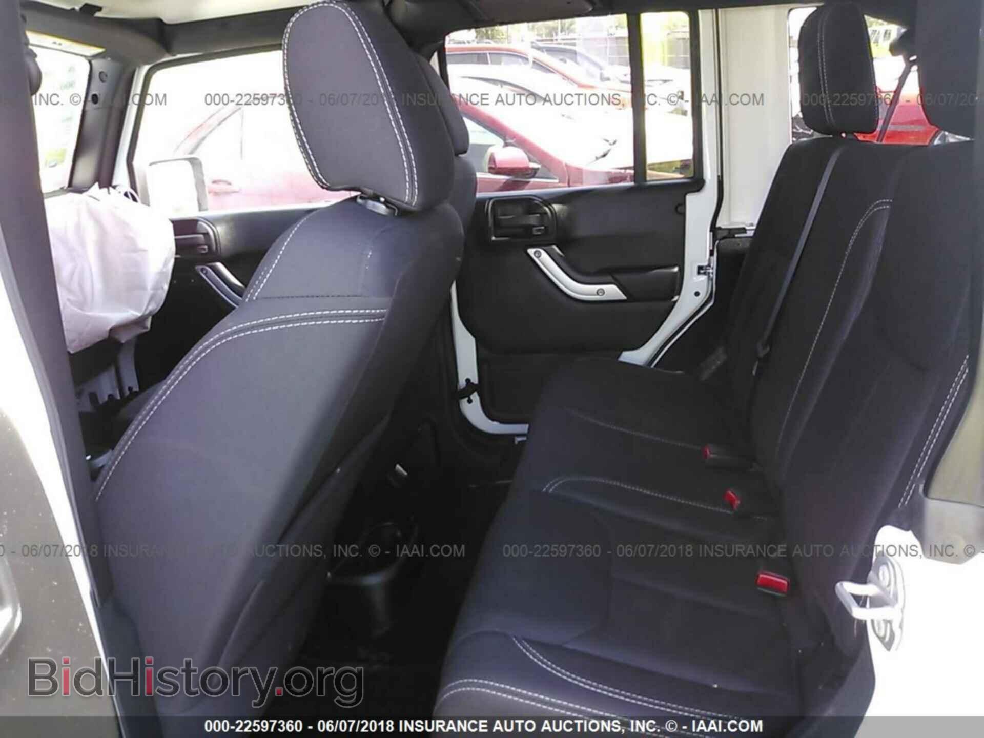 2017 Jeep Wrangler - VIN: 1C4BJWFG3HL617979 - Фото 8