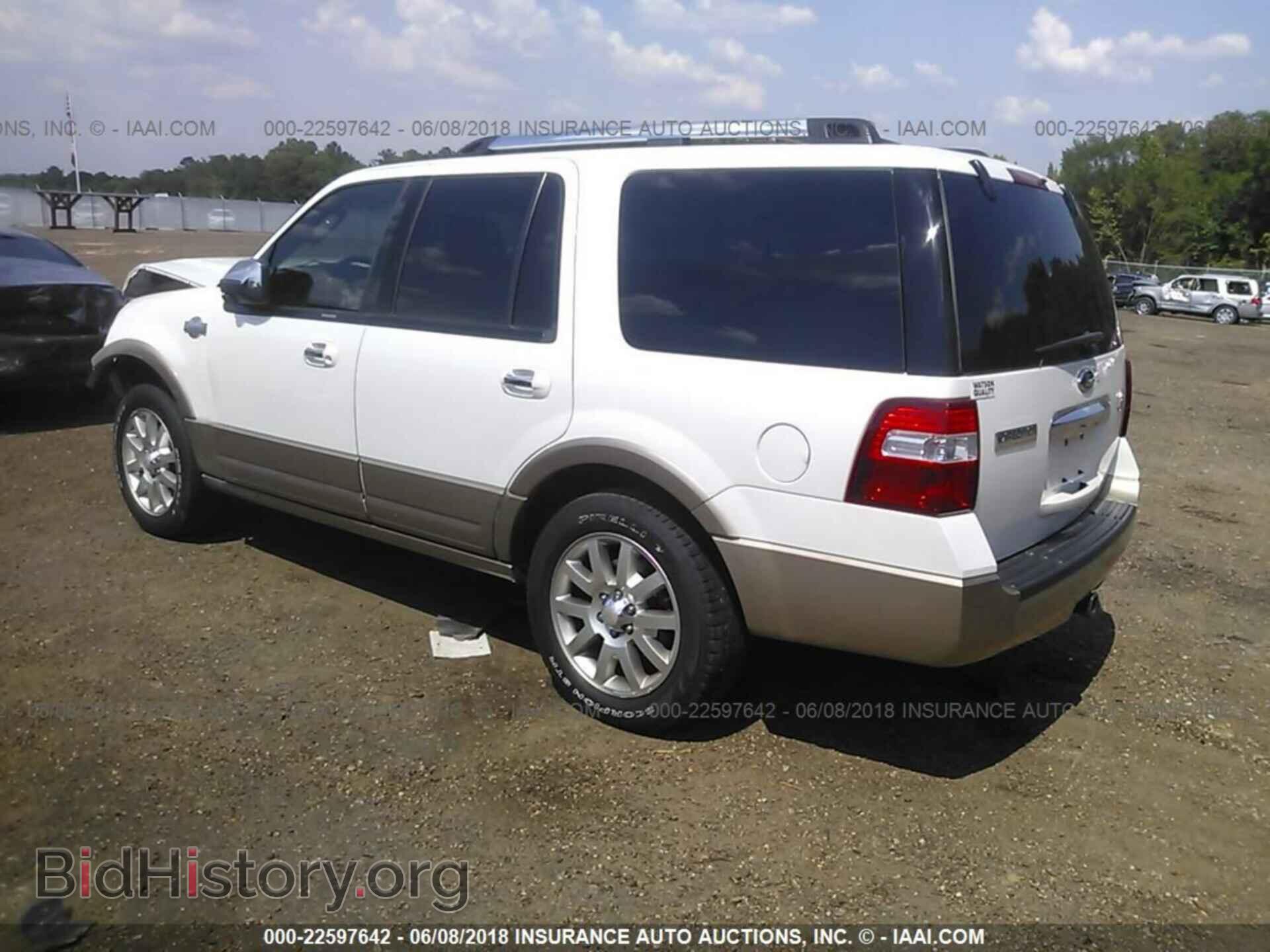 2014 Ford Expedition - VIN: 1FMJU1H5XEEF22476 - Фото 3