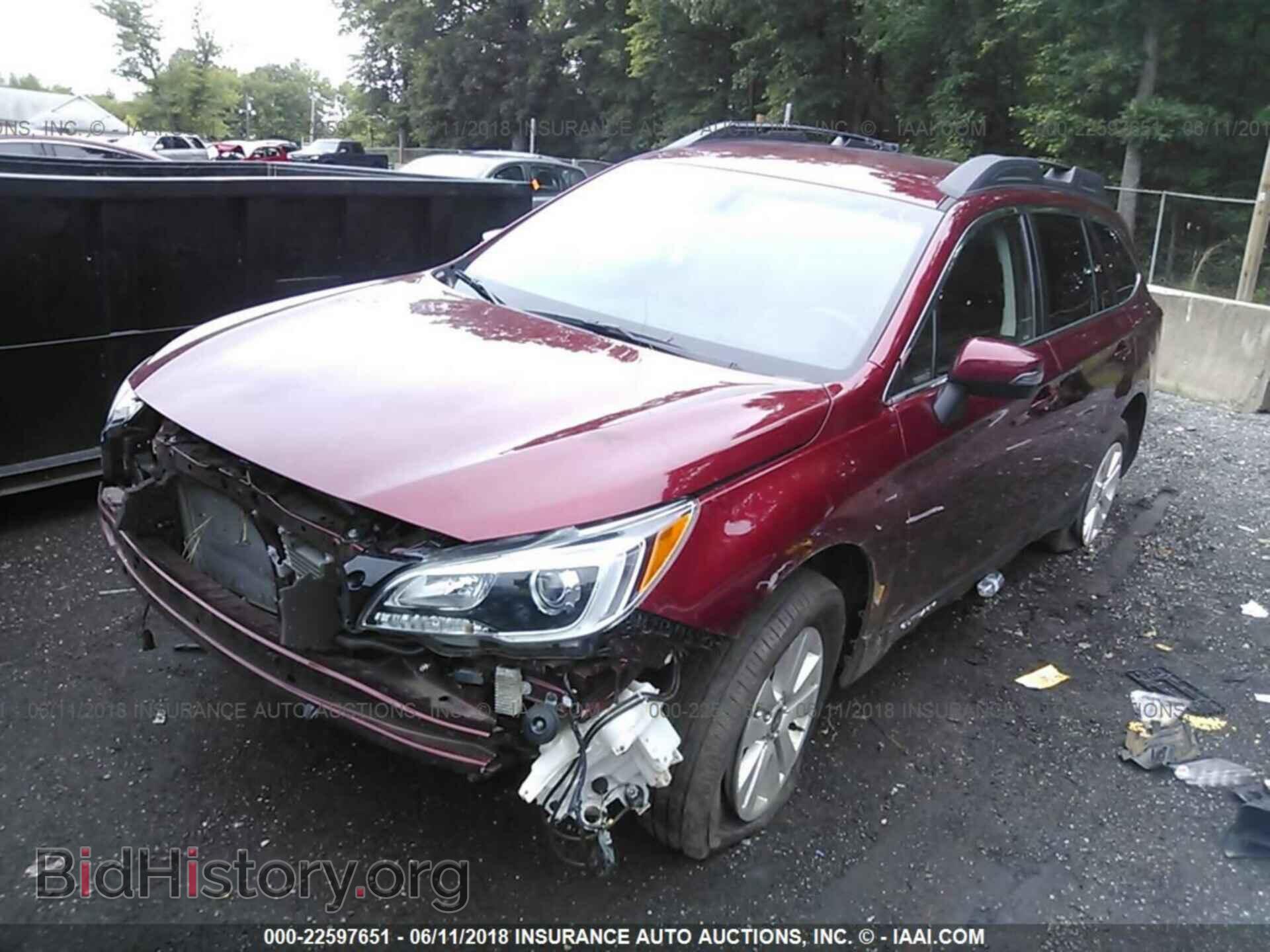 2017 Subaru Outback - VIN: 4S4BSAFC8H3338195 - Photo 2