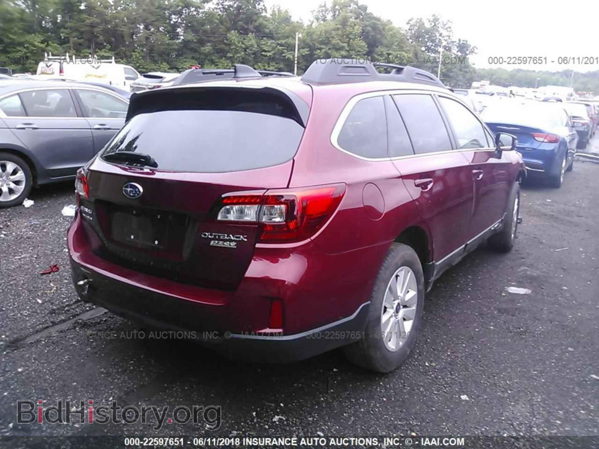 2017 Subaru Outback - VIN: 4S4BSAFC8H3338195 - Photo 4