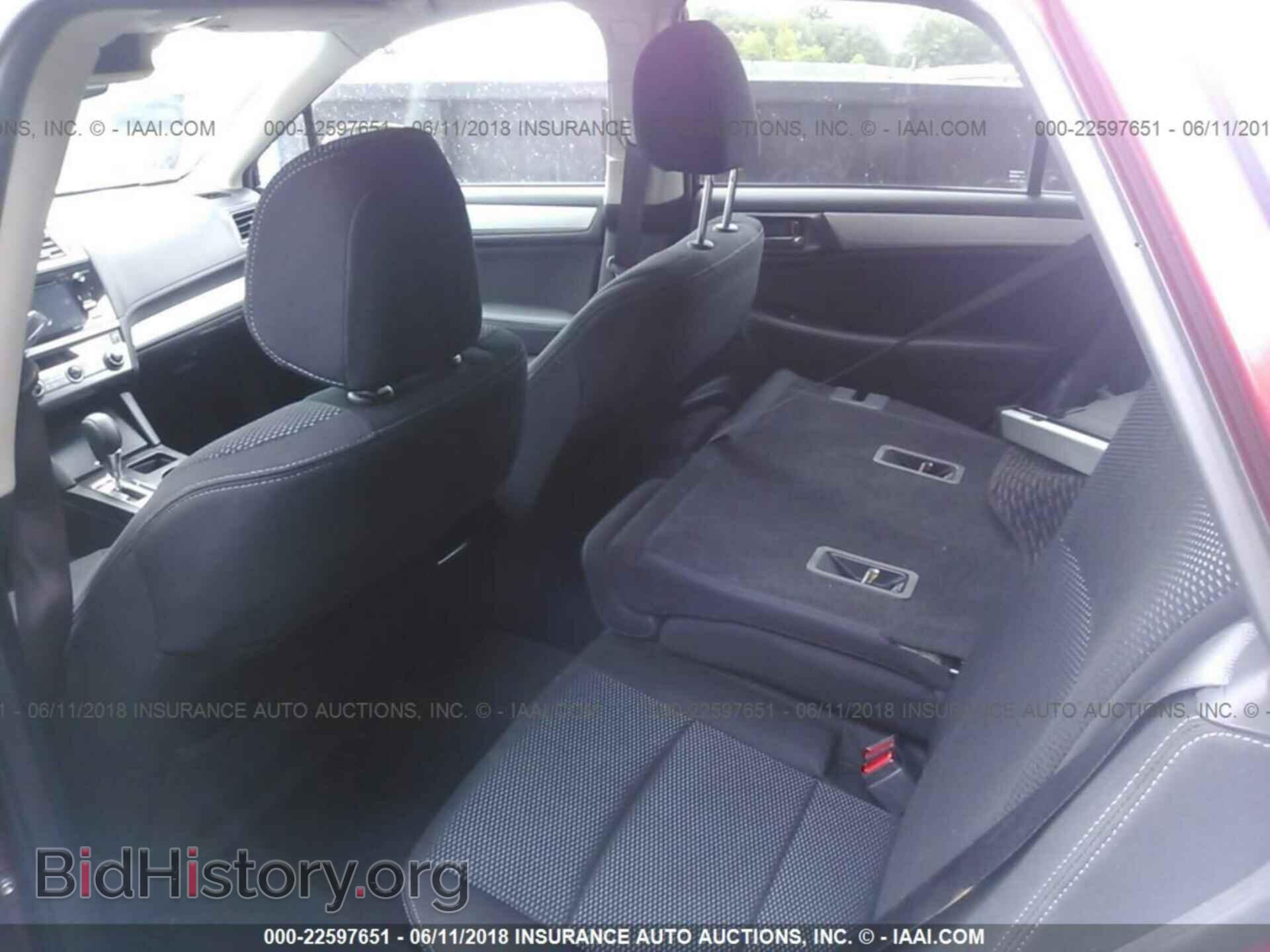 2017 Subaru Outback - VIN: 4S4BSAFC8H3338195 - Photo 8