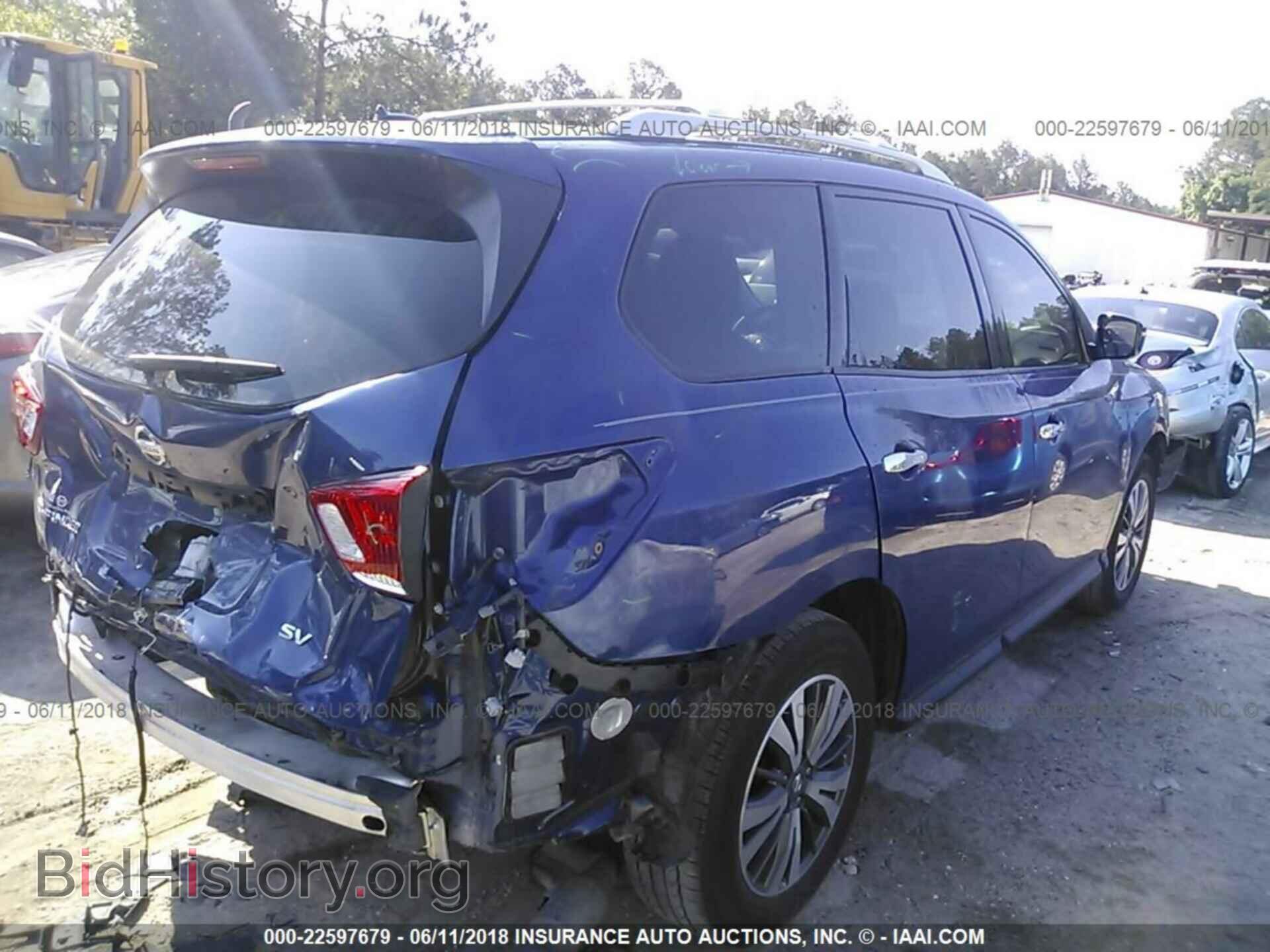 2017 Nissan Pathfinder - VIN: 5N1DR2MN7HC650751 - Фото 4
