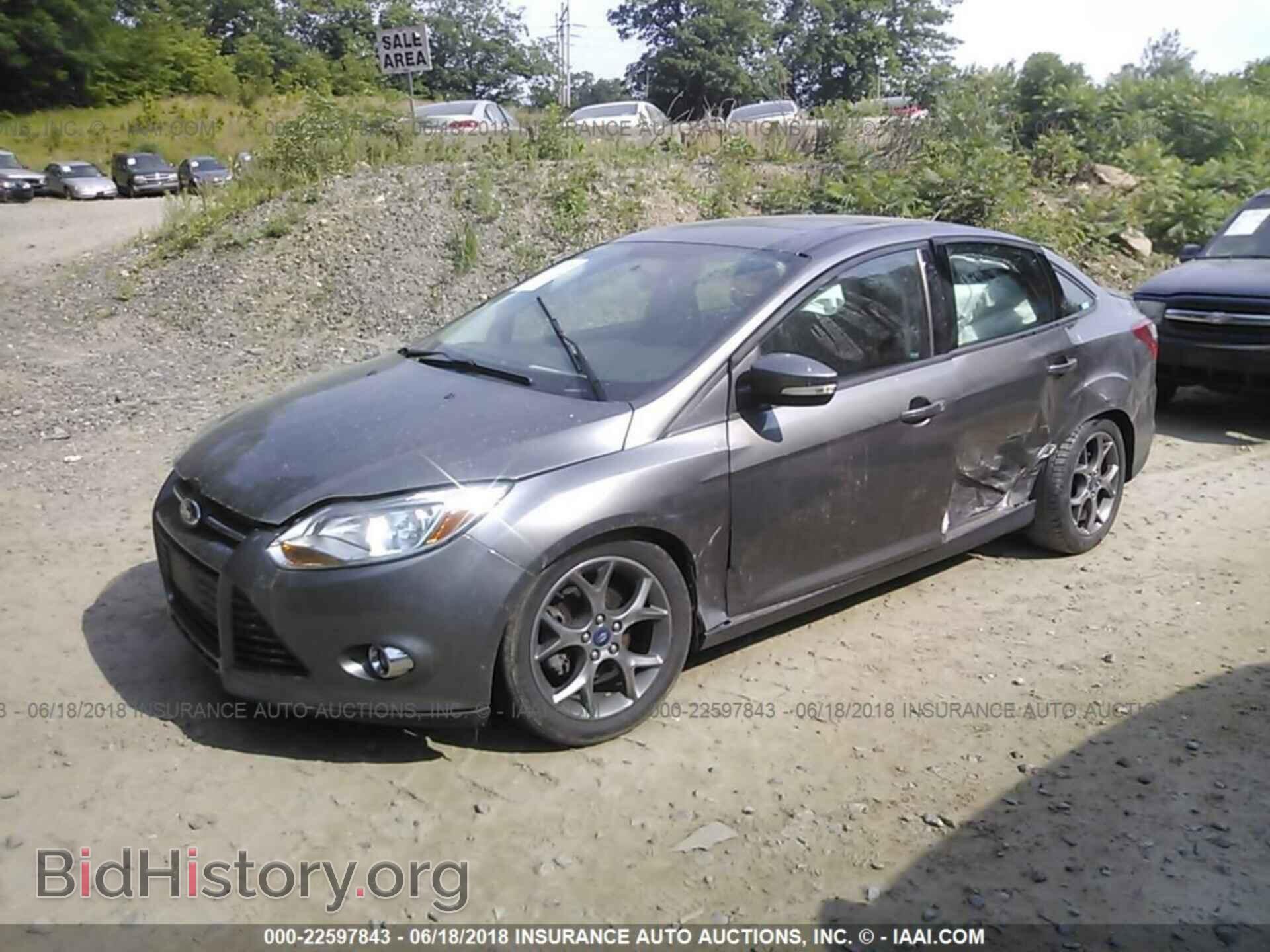 2014 Ford Focus - VIN: 1FADP3F20EL178641 - Фото 2