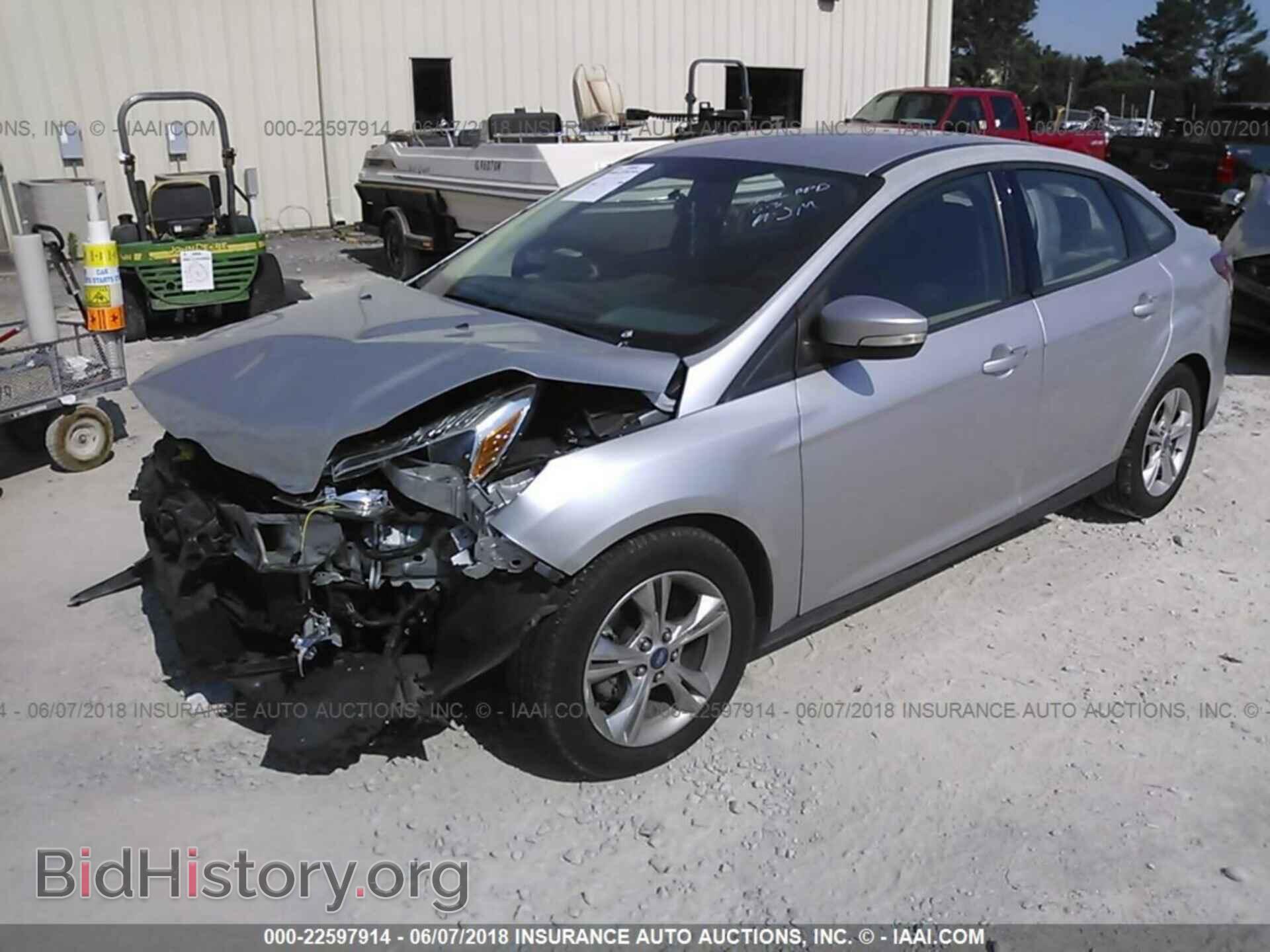 2013 Ford Focus - VIN: 1FADP3F21DL274860 - Photo 2