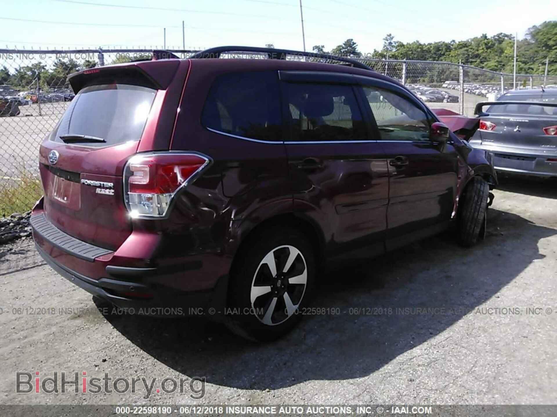 2017 Subaru Forester - VIN: JF2SJARC0HH566411 - Фото 4