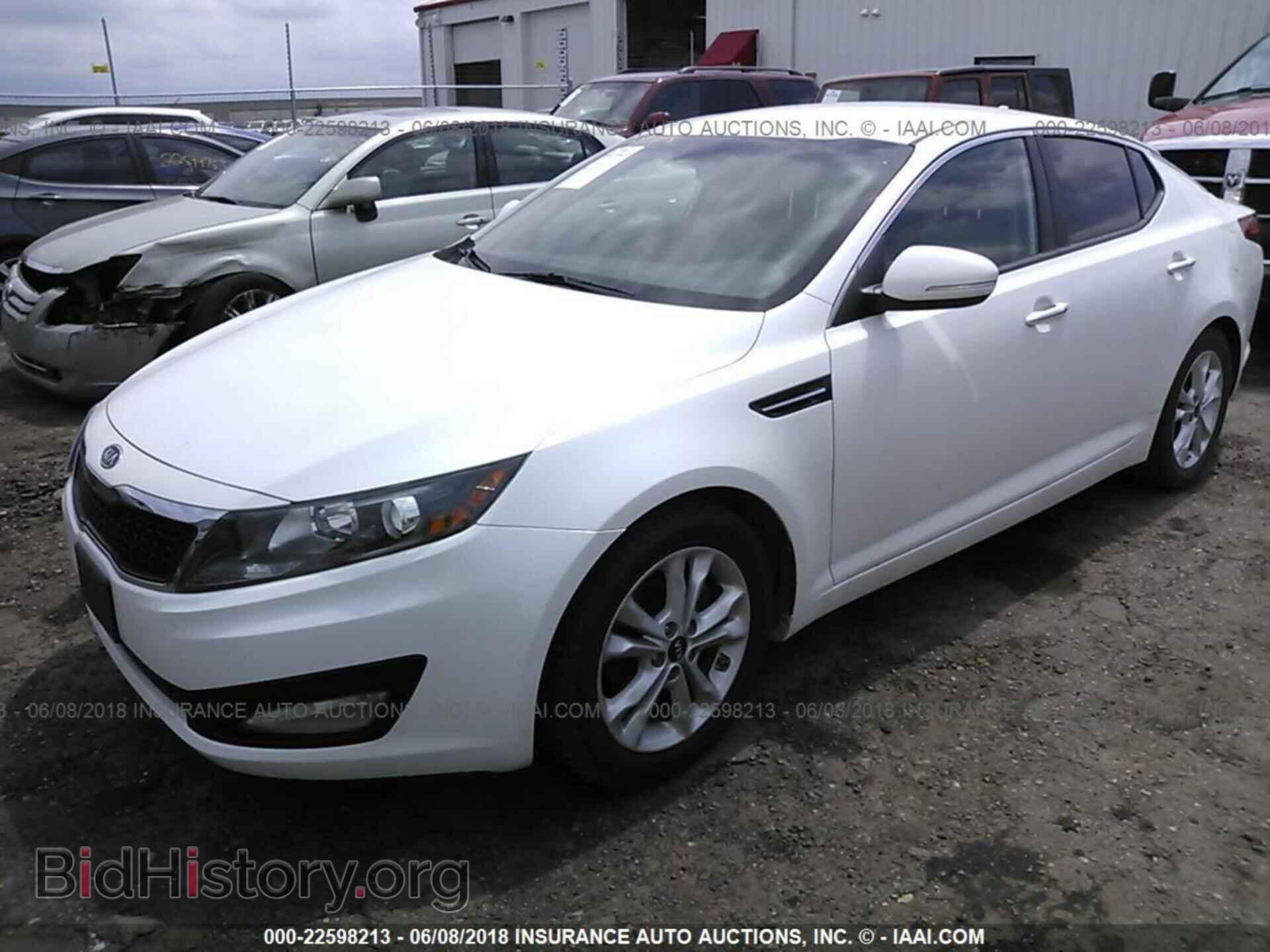 2011 Kia Optima - VIN: KNAGN4A77B5060038 - Фото 2