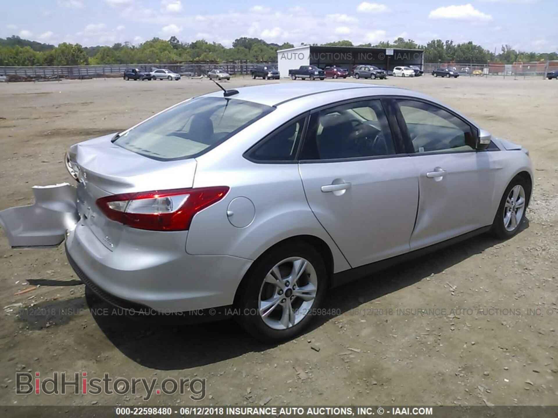 2013 Ford Focus - VIN: 1FADP3F23DL135877 - Photo 4