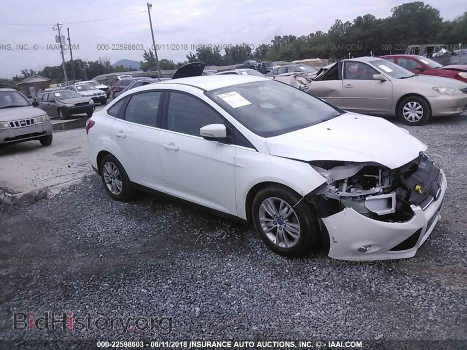 Photo 1FAHP3H24CL405065 - Ford Focus 2012