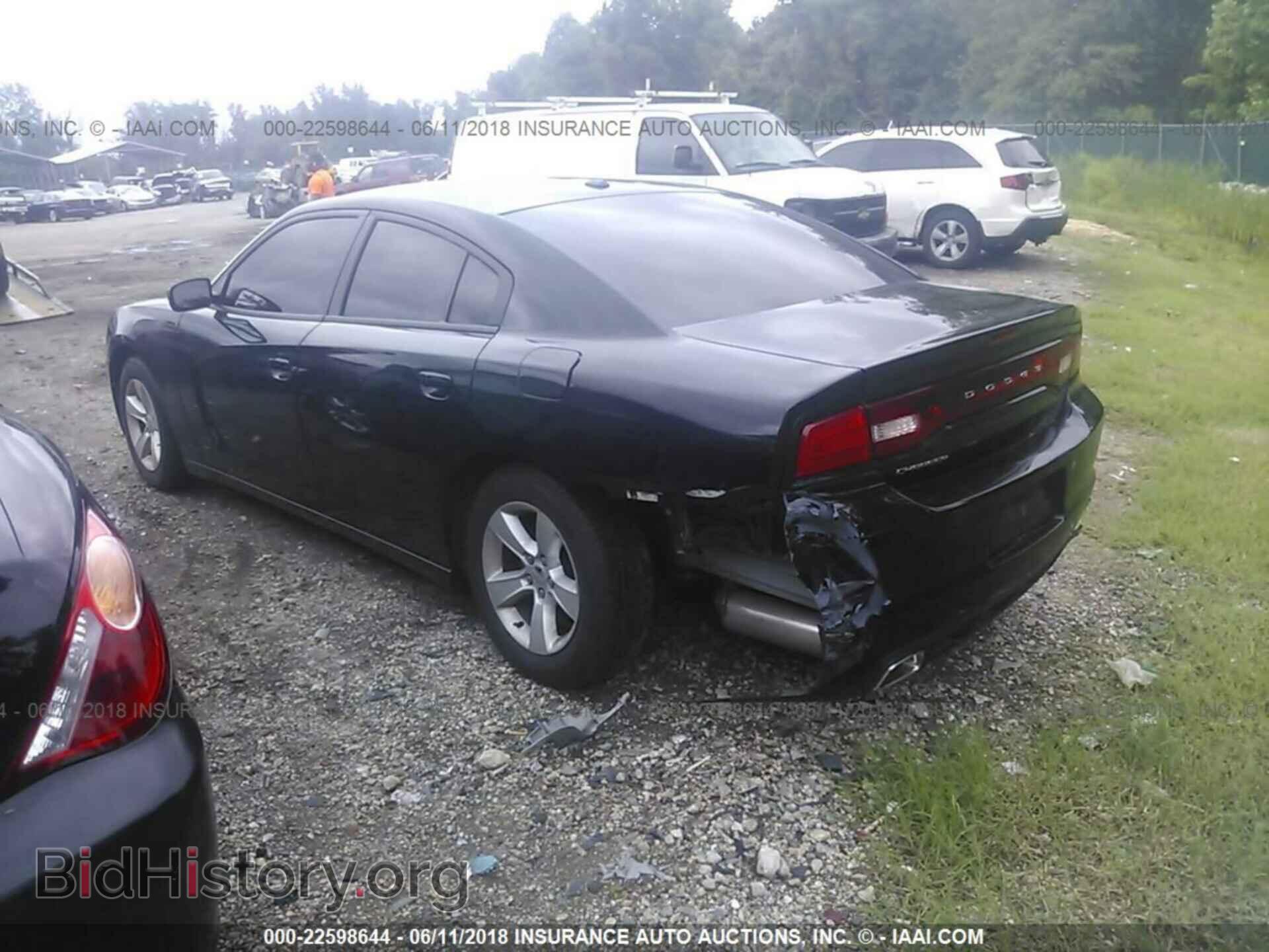 2012 Dodge Charger - VIN: 2C3CDXBG0CH240884 - Фото 3