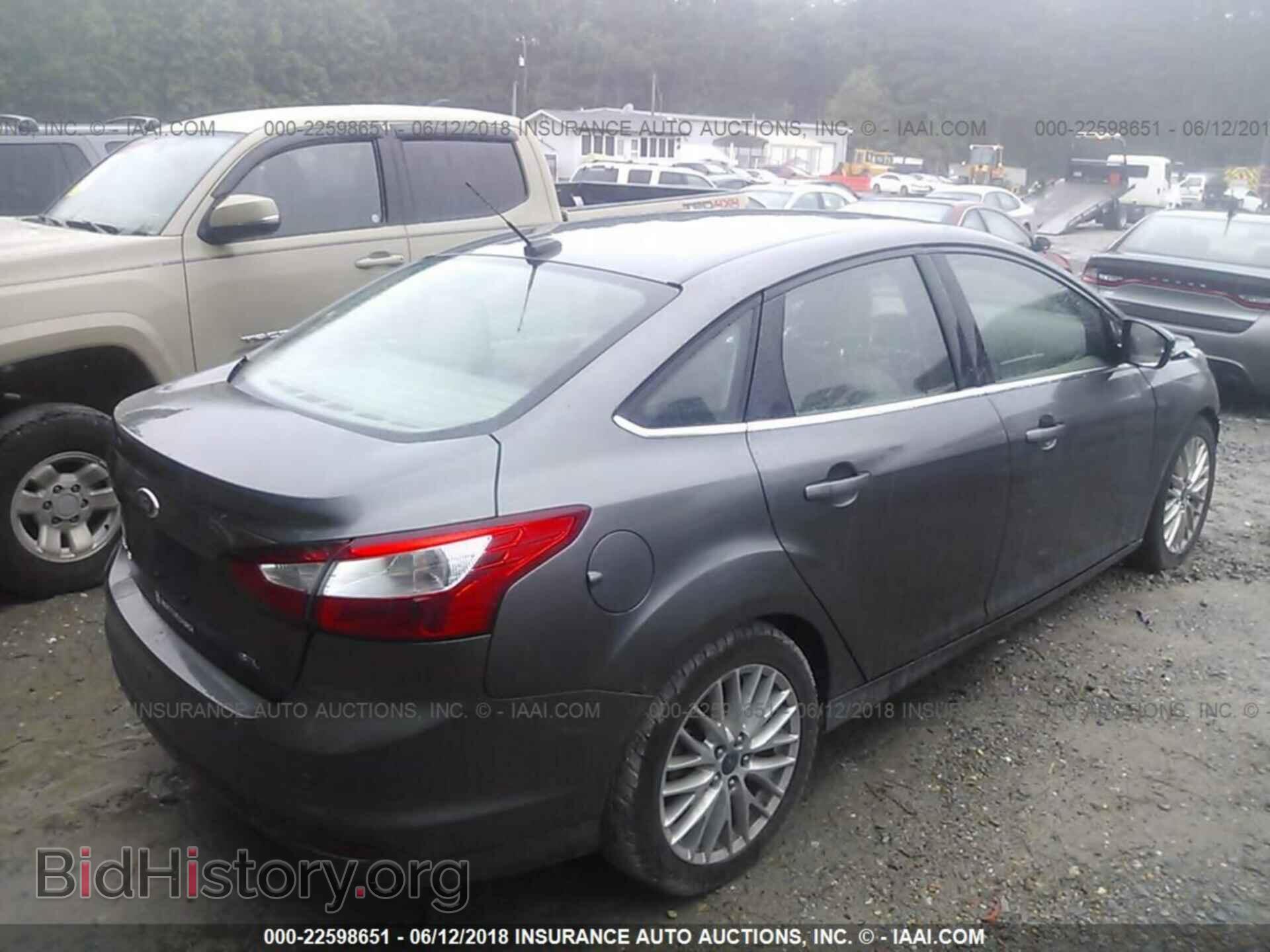 2012 Ford Focus - VIN: 1FAHP3H21CL298847 - Photo 4