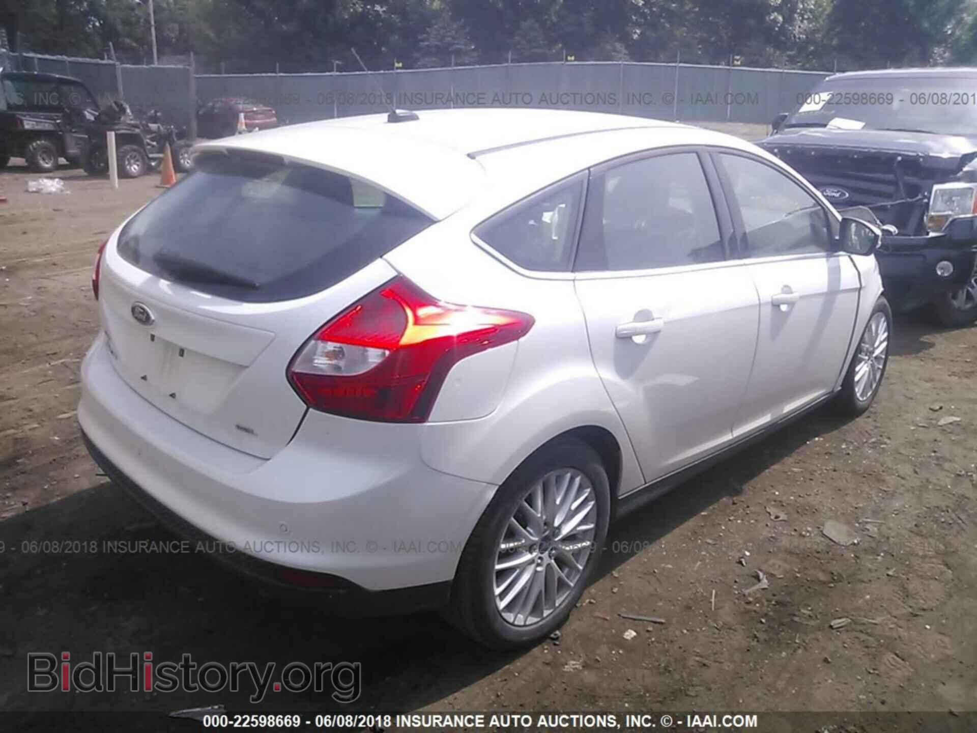 2012 Ford Focus - VIN: 1FAHP3M21CL234409 - Фото 4