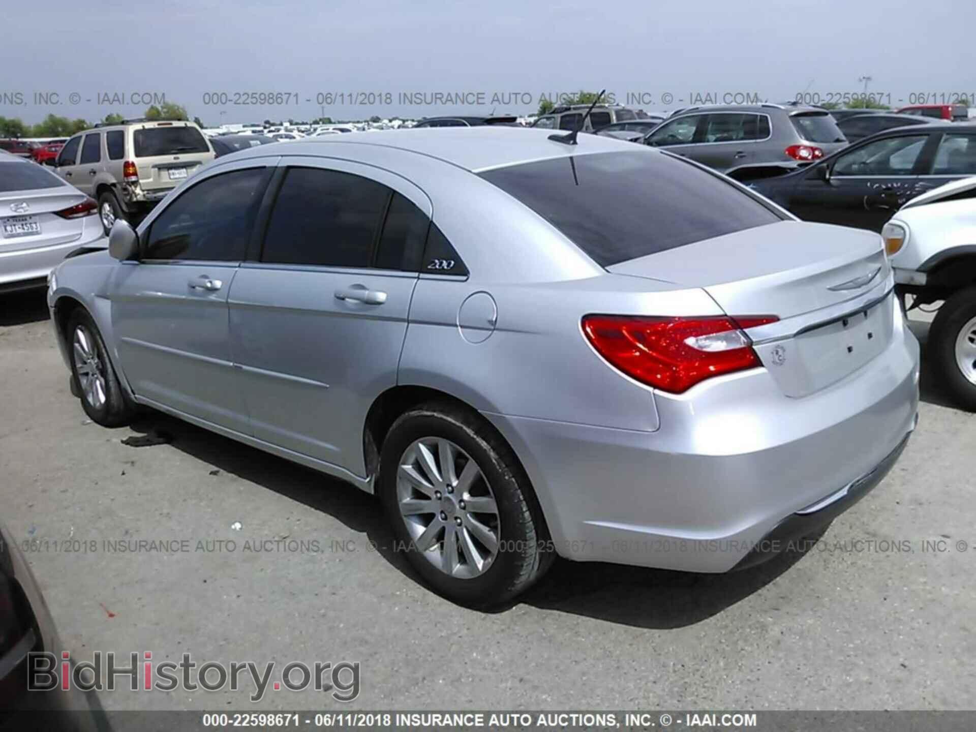 2012 Chrysler 200 - VIN: 1C3CCBBB0CN183670 - Фото 3