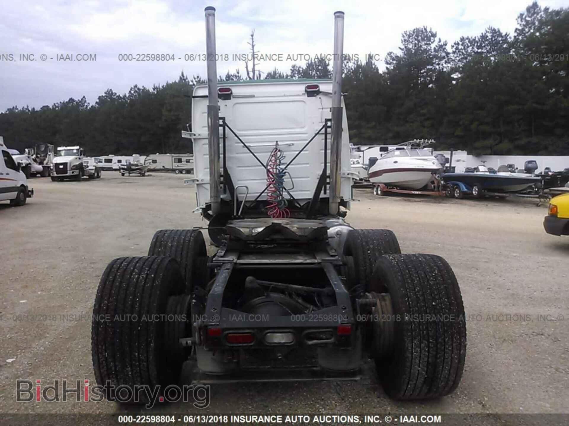 2015 Volvo Vnl - VIN: 4V4NC9EJ0FN936347 - Фото 8