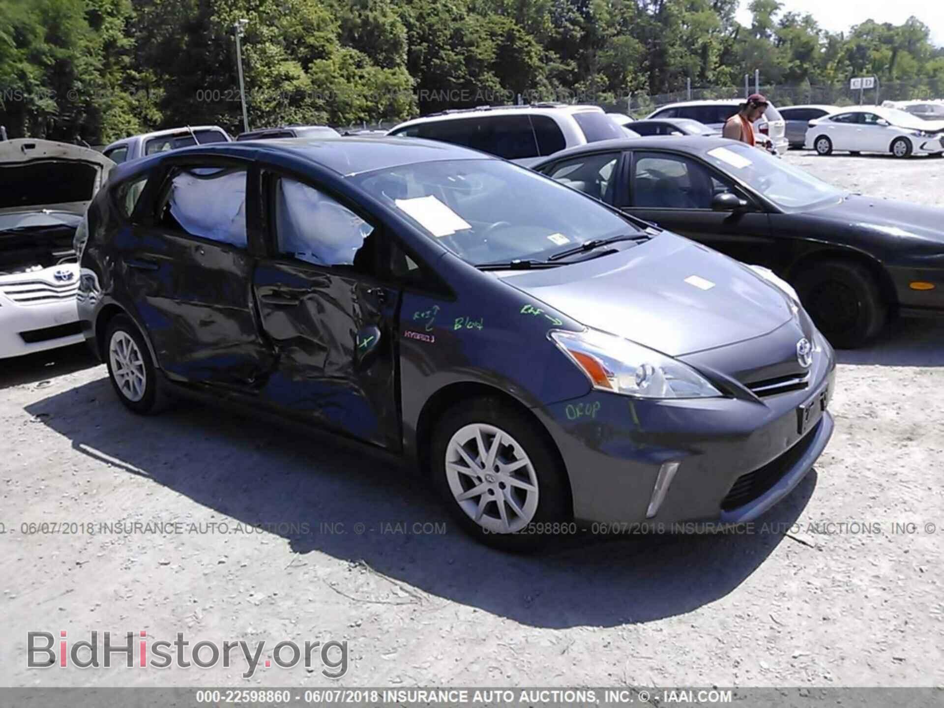 Фотография JTDZN3EU0D3231314 - Toyota Prius v 2013