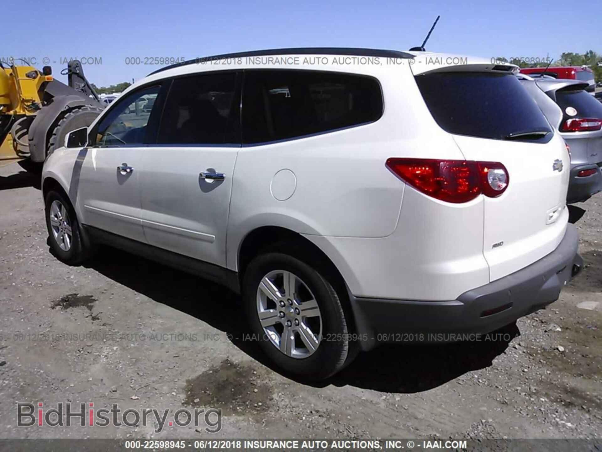 2012 Chevrolet Traverse - VIN: 1GNKVJED4CJ111118 - Фото 3