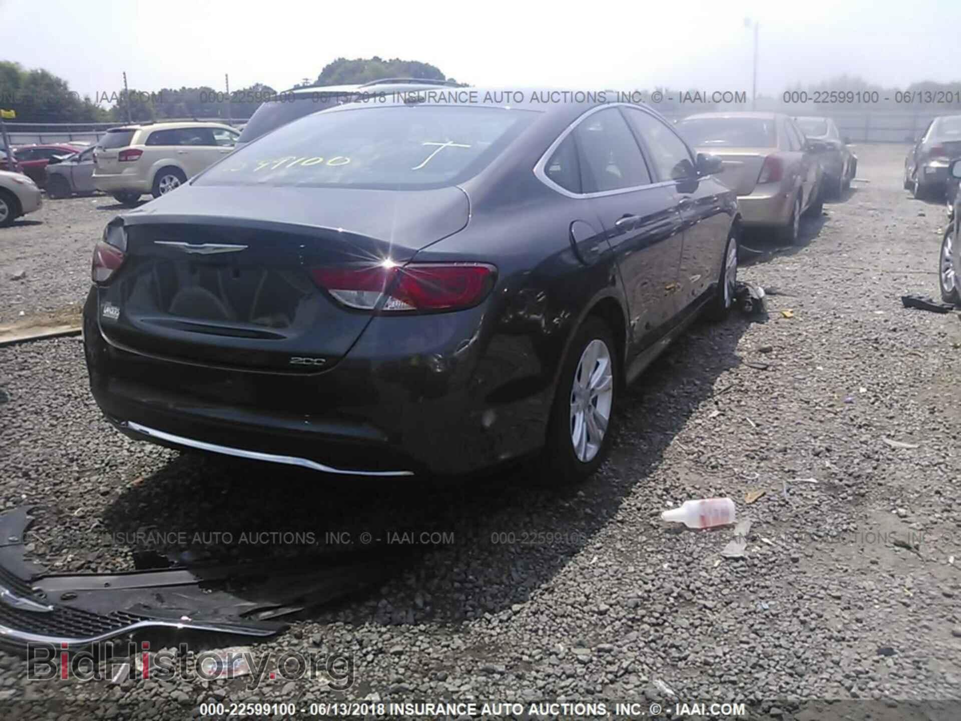 2015 Chrysler 200 - VIN: 1C3CCCAB7FN748637 - Photo 4