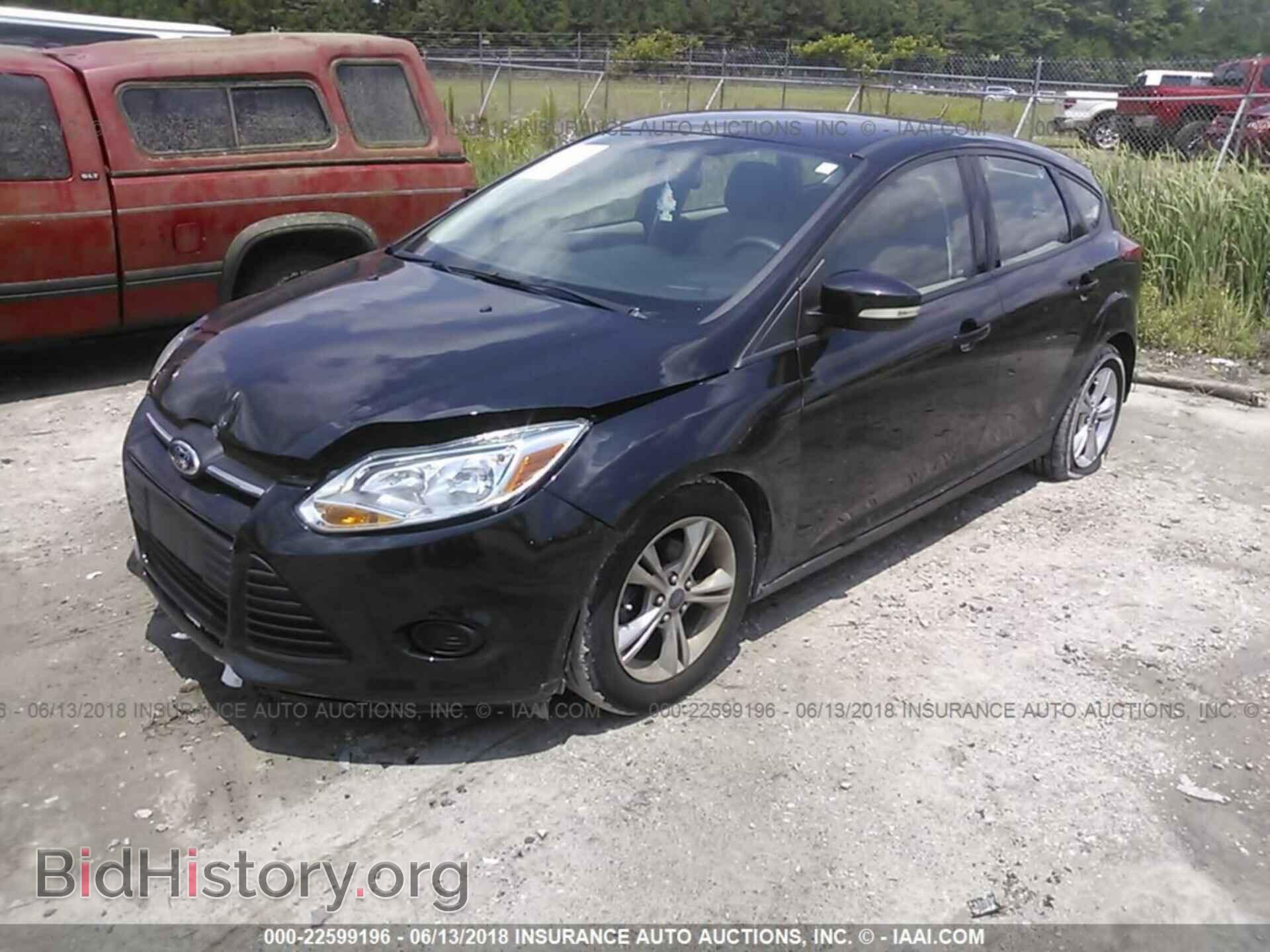 2014 Ford Focus - VIN: 1FADP3K20EL190035 - Photo 2