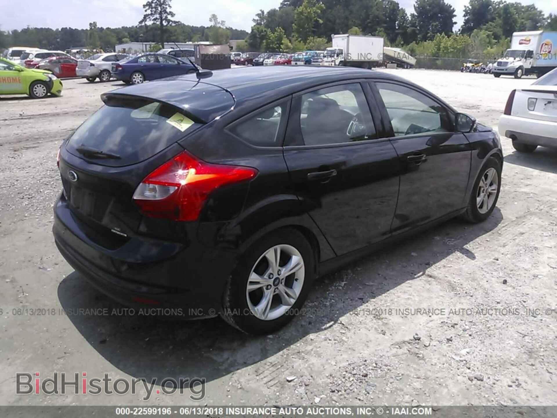 2014 Ford Focus - VIN: 1FADP3K20EL190035 - Photo 4