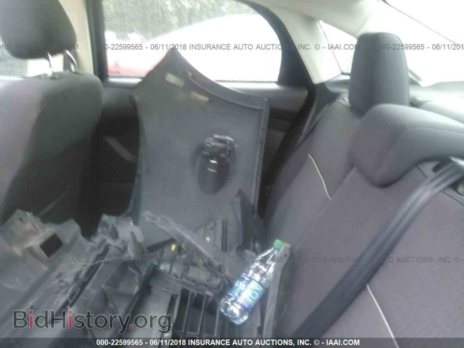 2012 Ford Focus - VIN: 1FAHP3H29CL210790 - Photo 8