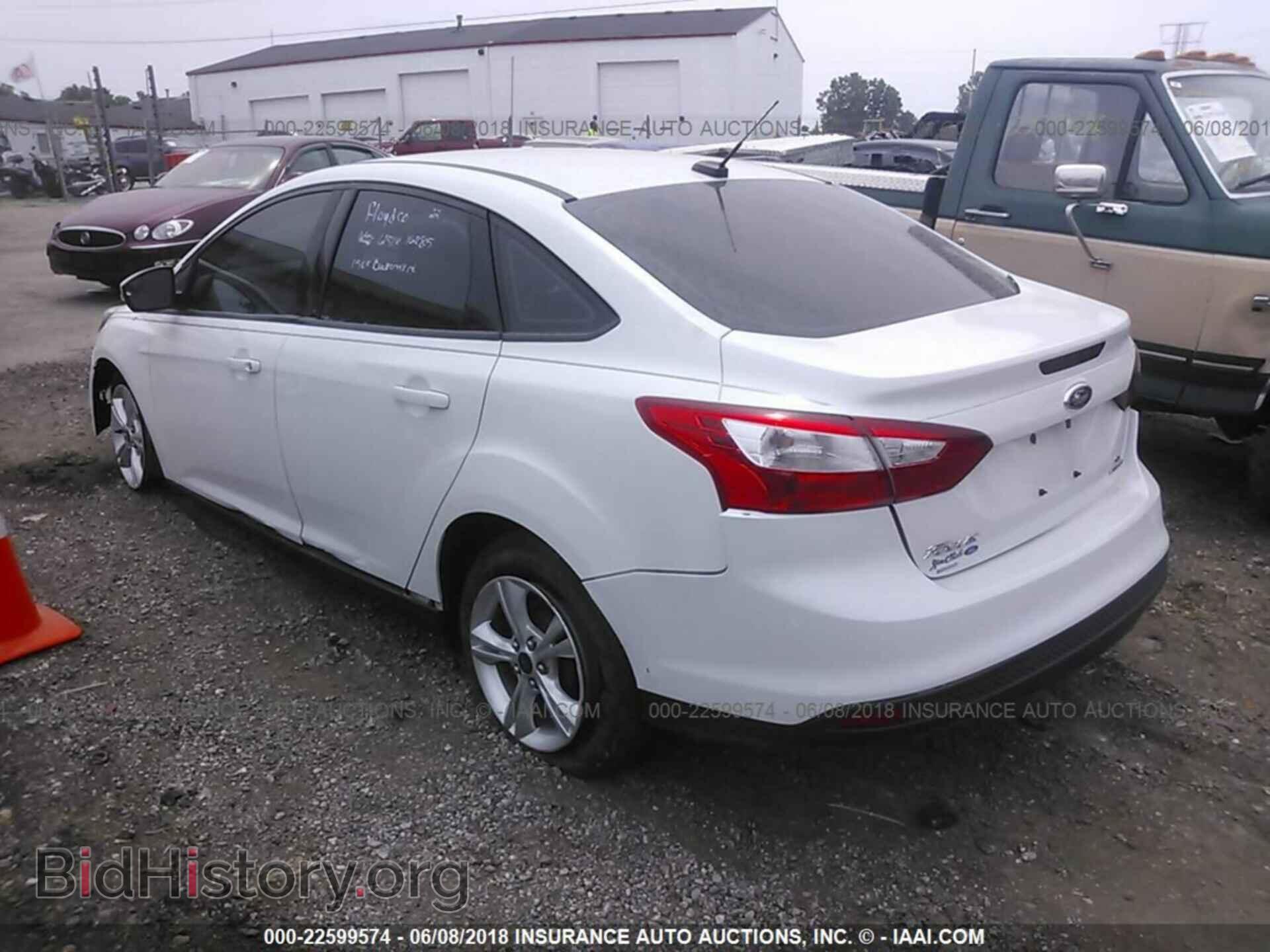 2013 Ford Focus - VIN: 1FADP3F23DL300004 - Фото 3