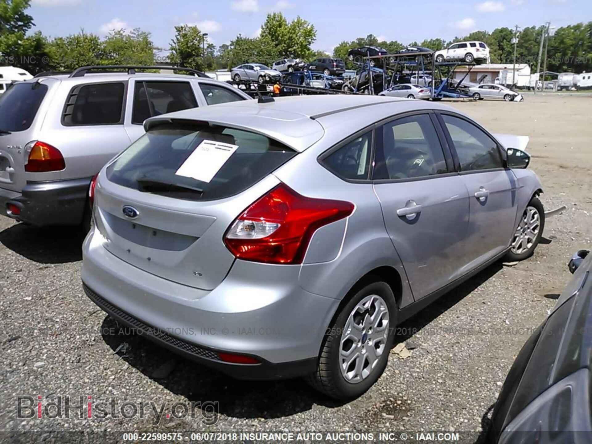 2012 Ford Focus - VIN: 1FAHP3K2XCL220320 - Photo 4