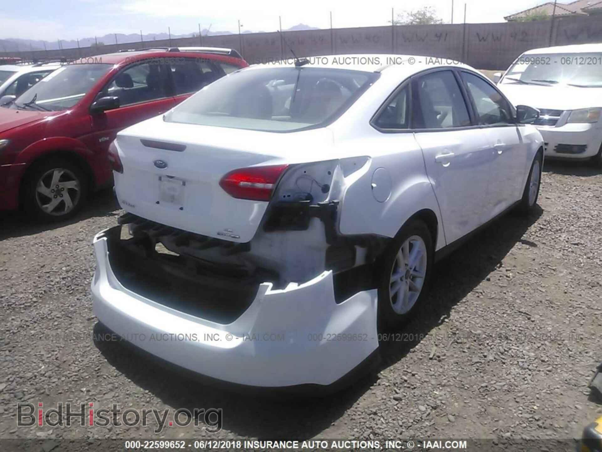 2015 Ford Focus - VIN: 1FADP3F27FL342968 - Photo 4