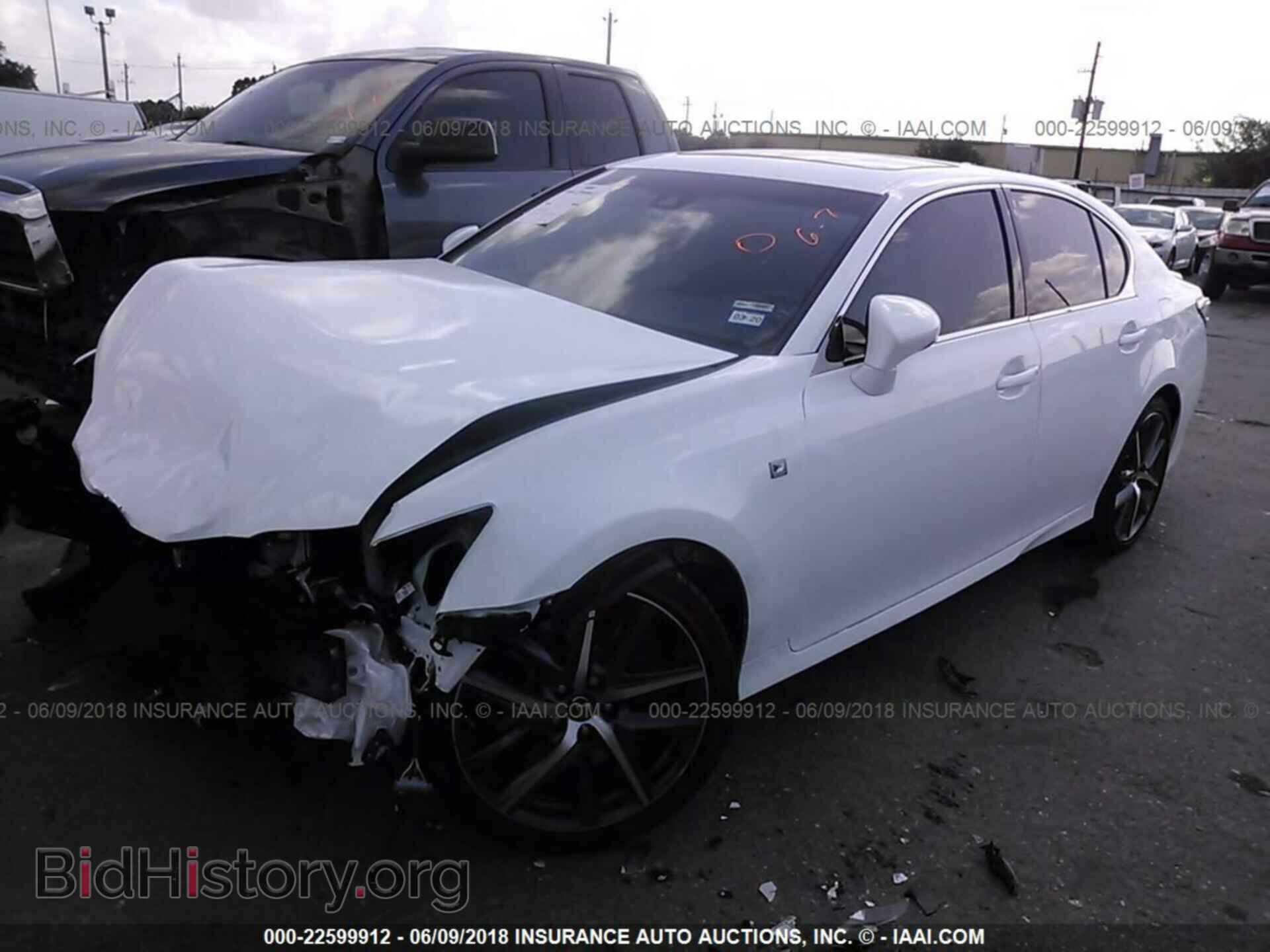 2018 Lexus Gs - VIN: JTHBZ1BLXJA014865 - Photo 2