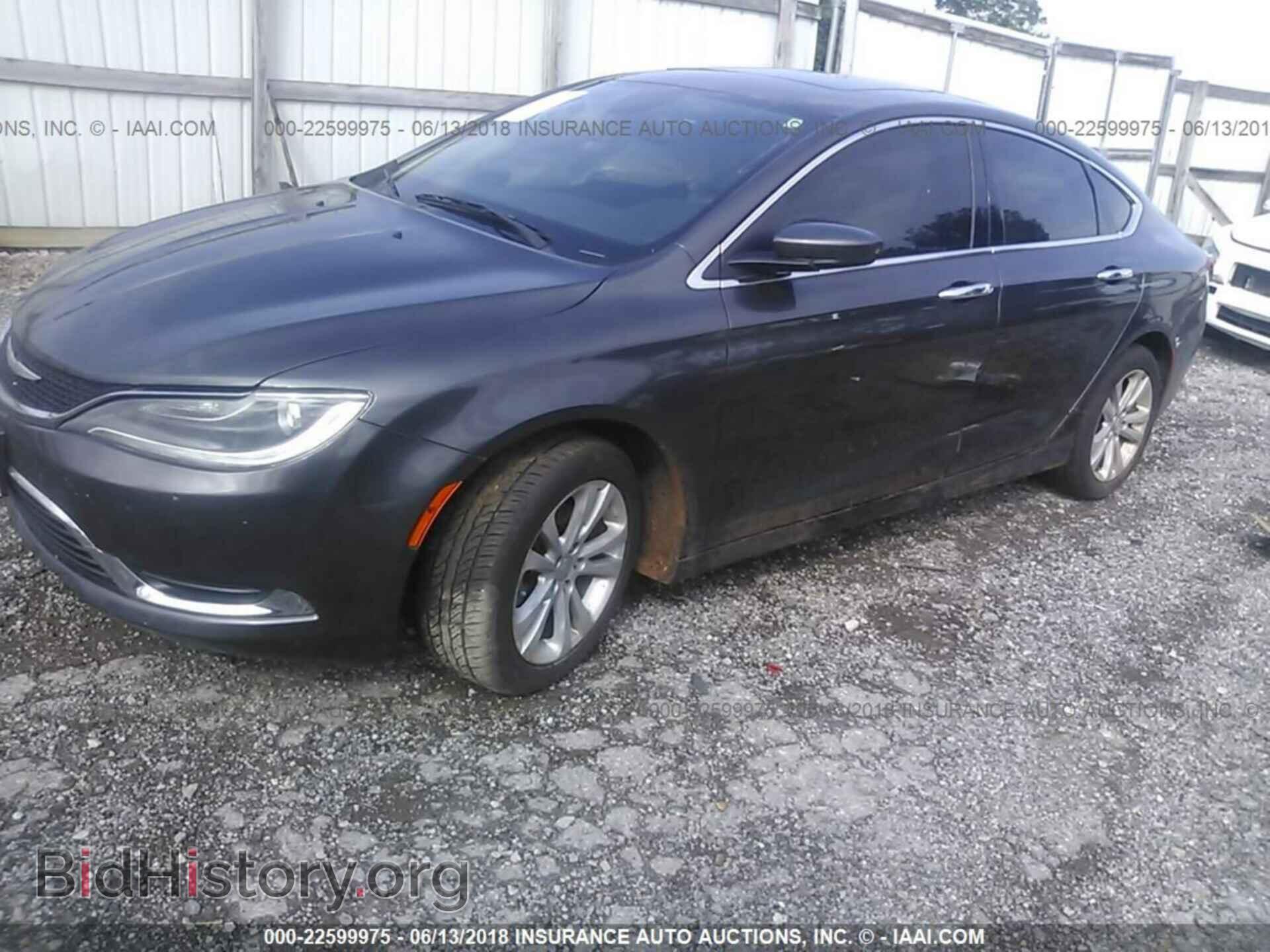 2015 Chrysler 200 - VIN: 1C3CCCAB1FN552628 - Photo 2