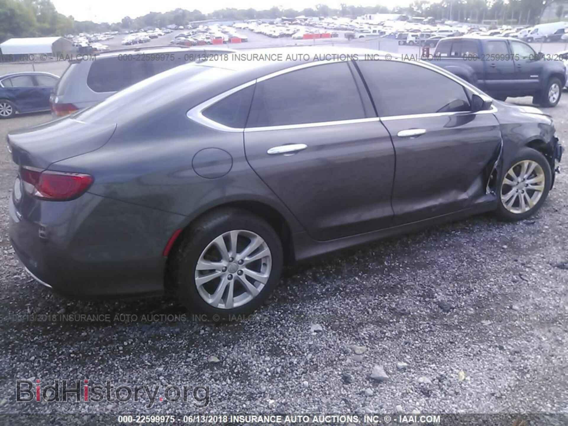 2015 Chrysler 200 - VIN: 1C3CCCAB1FN552628 - Photo 4