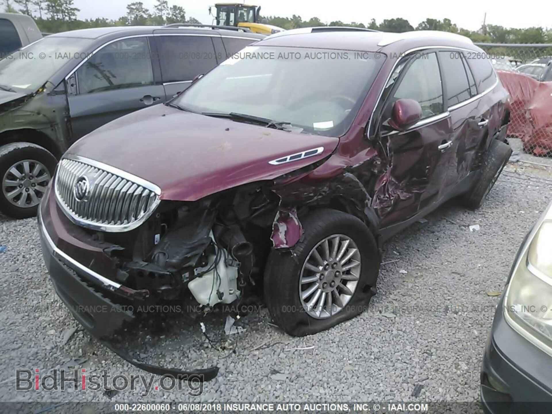 2011 Buick Enclave - VIN: 5GAKVBED0BJ336859 - Фото 2