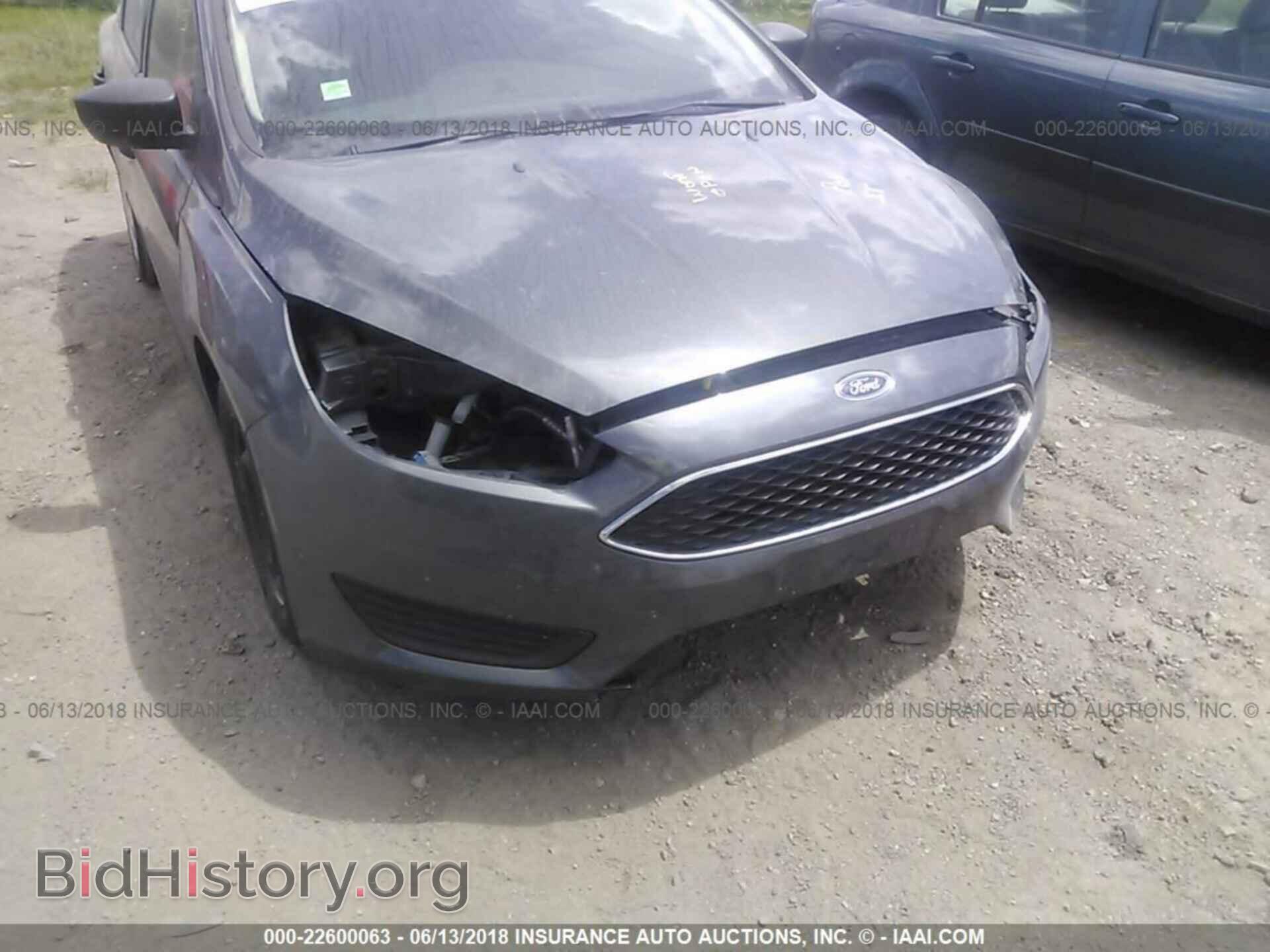 2015 Ford Focus - VIN: 1FADP3E27FL268663 - Photo 6