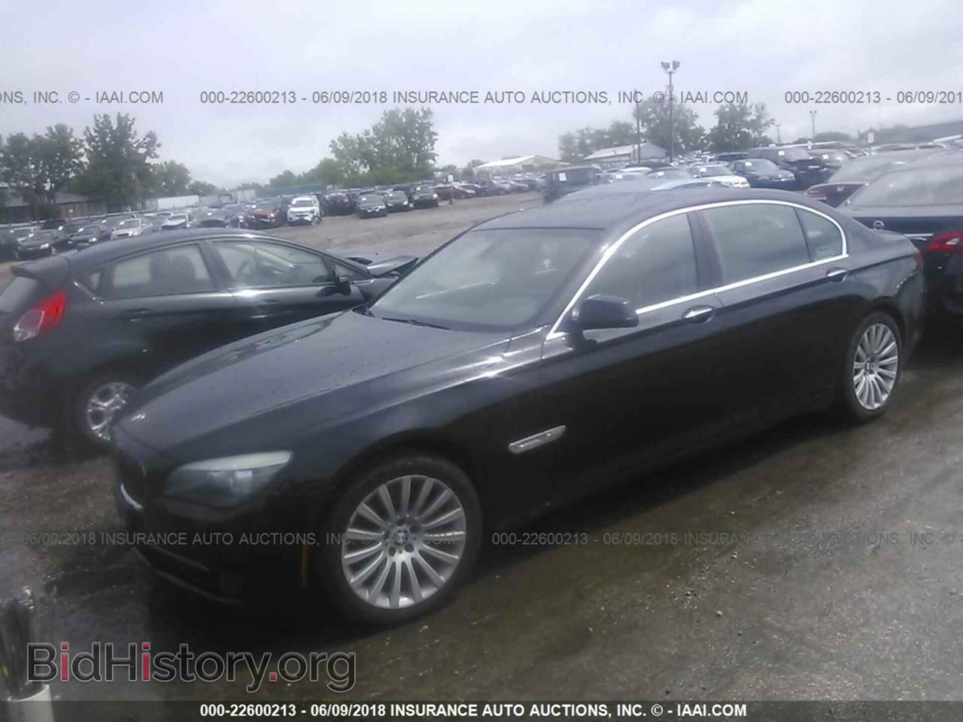 2012 Bmw 750 - VIN: WBAKC8C58CC435368 - Фото 2