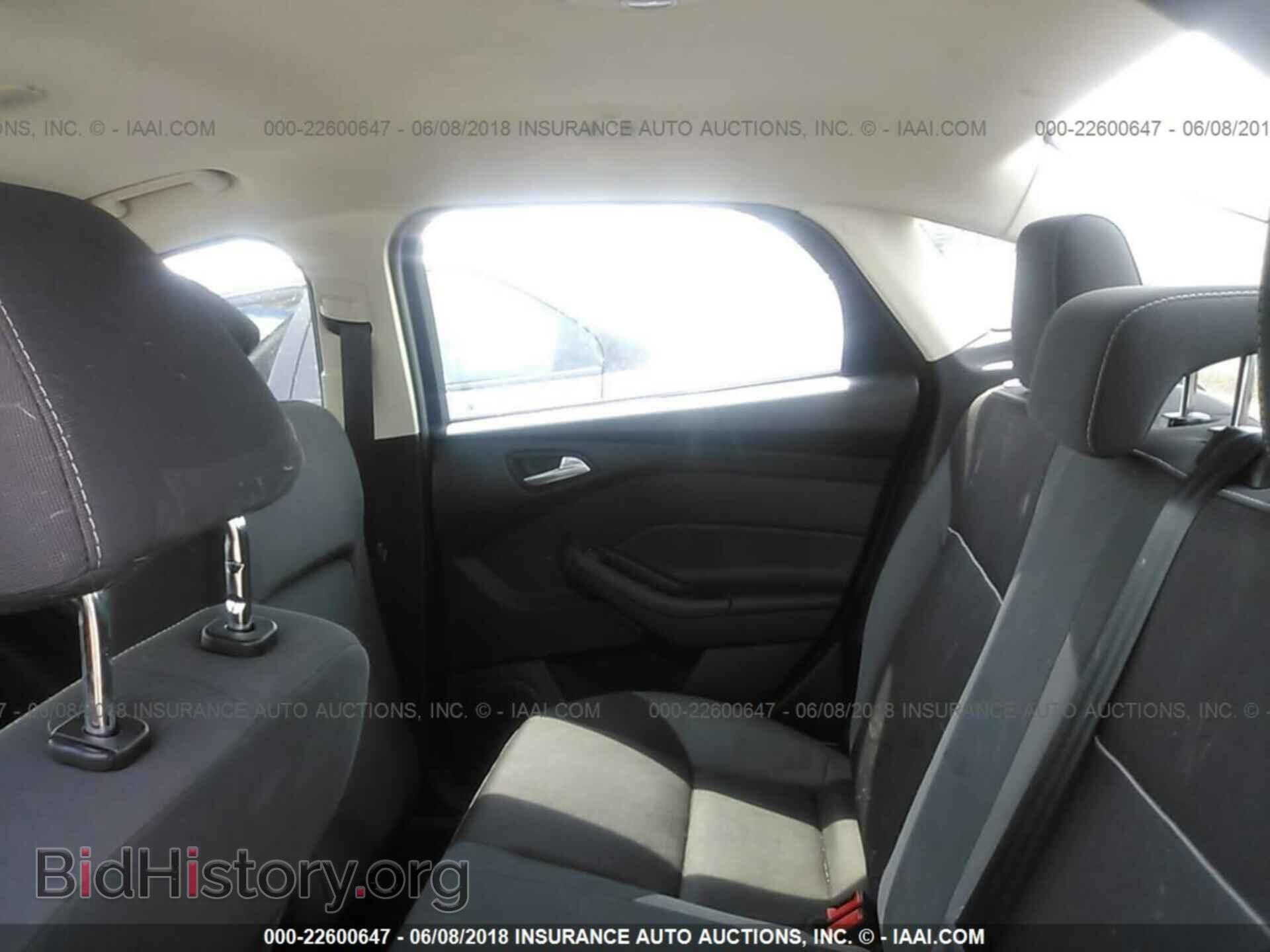 2014 Ford Focus - VIN: 1FADP3F28EL259418 - Photo 8