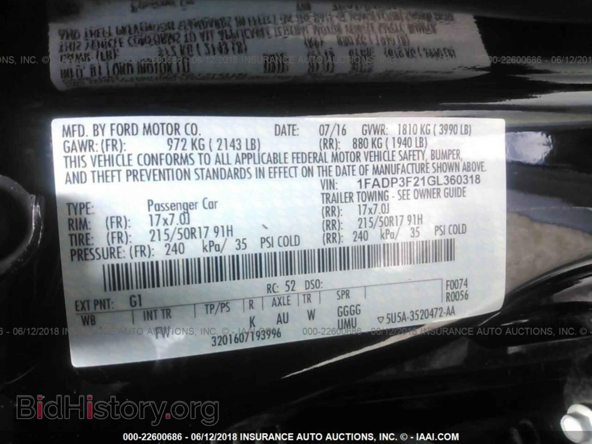 2016 Ford Focus - VIN: 1FADP3F21GL360318 - Photo 9