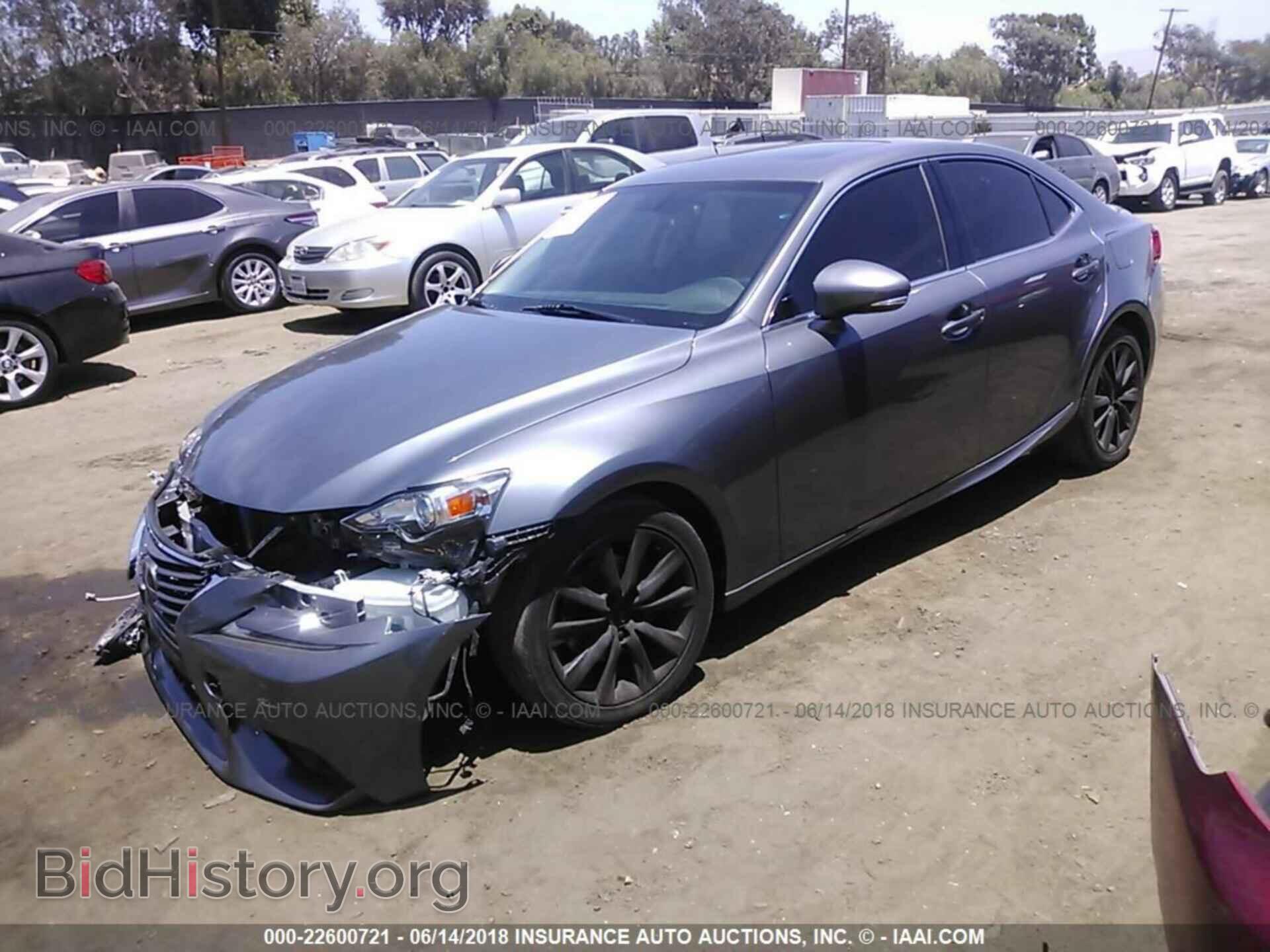 2014 Lexus Is - VIN: JTHBF1D26E5022666 - Photo 2