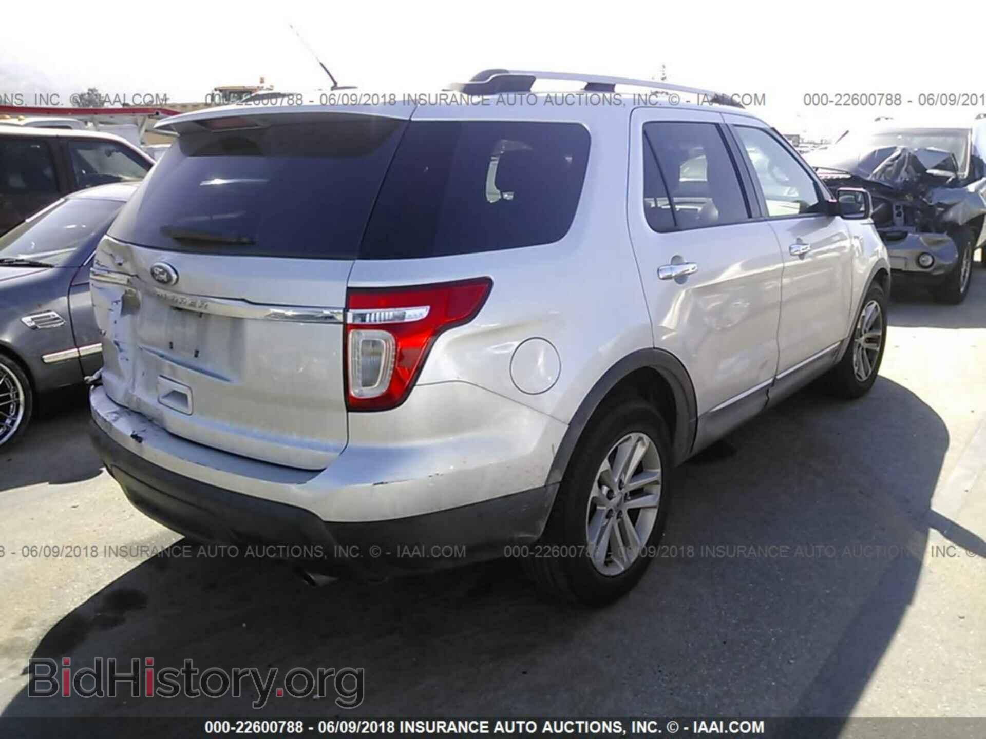 2011 Ford Explorer - VIN: 1FMHK7D86BGA19177 - Фото 4