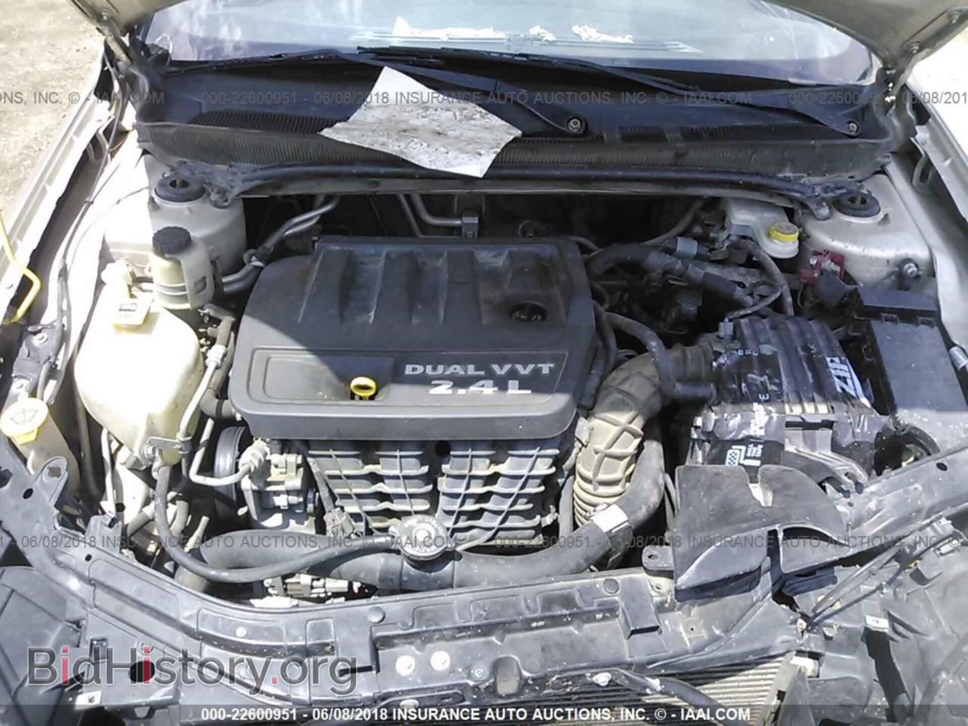 2013 Chrysler 200 - VIN: 1C3CCBBB7DN706572 - Фото 10
